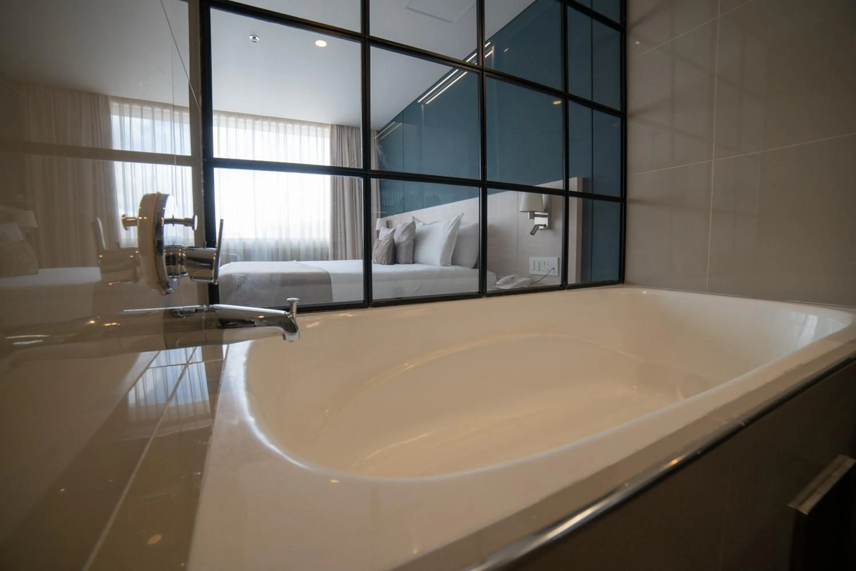Bath in Liv Zona G Hotel By Sarasti