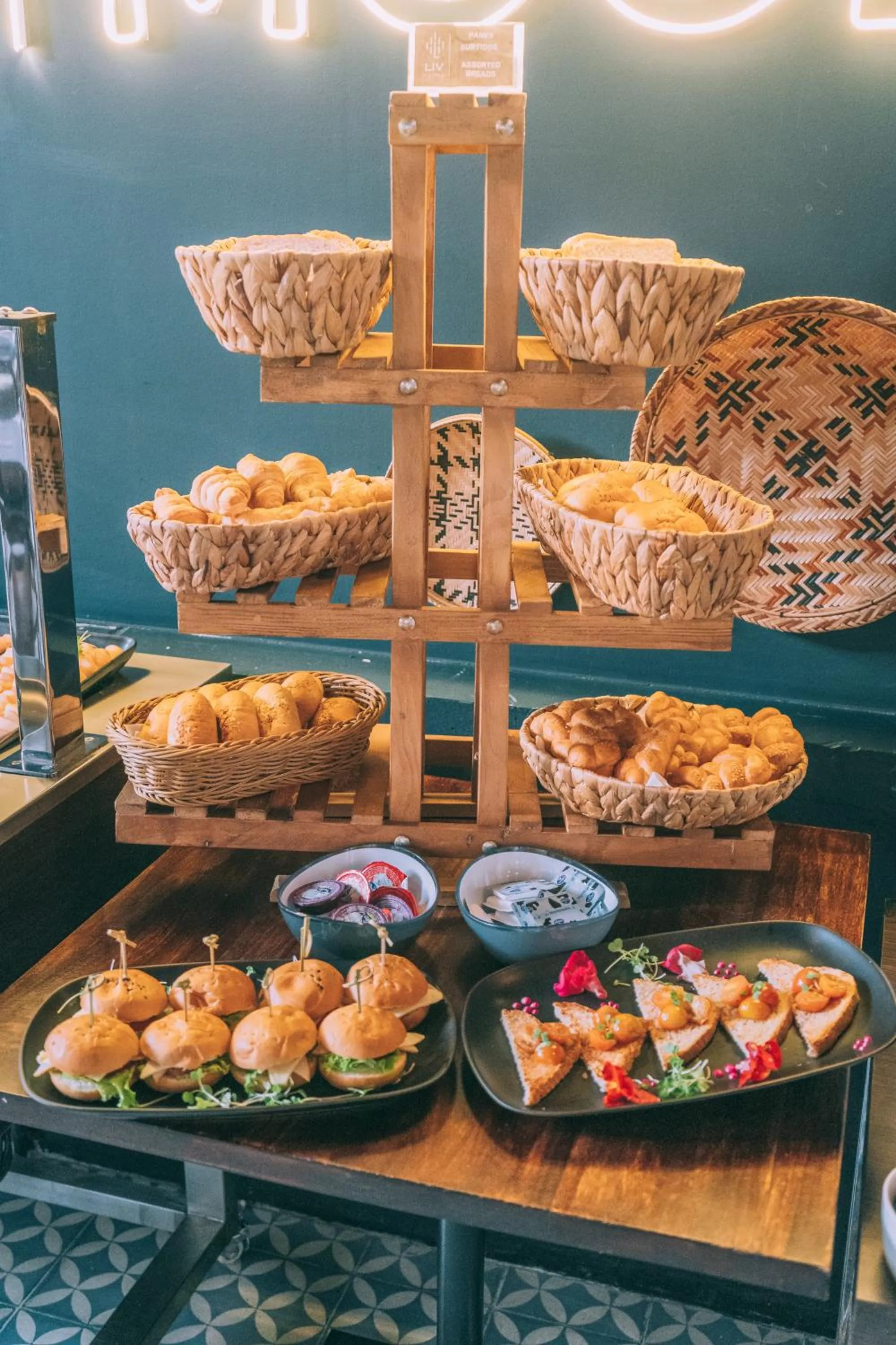 Buffet breakfast in Liv Zona G Hotel By Sarasti