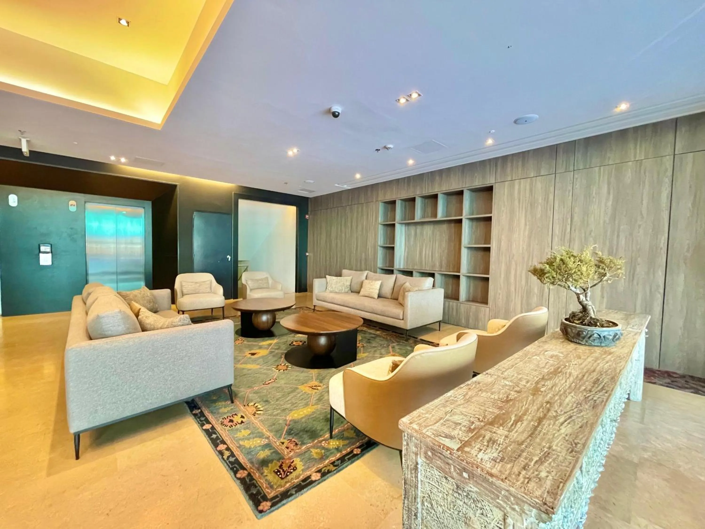 Lobby or reception in Liv Zona G Hotel By Sarasti