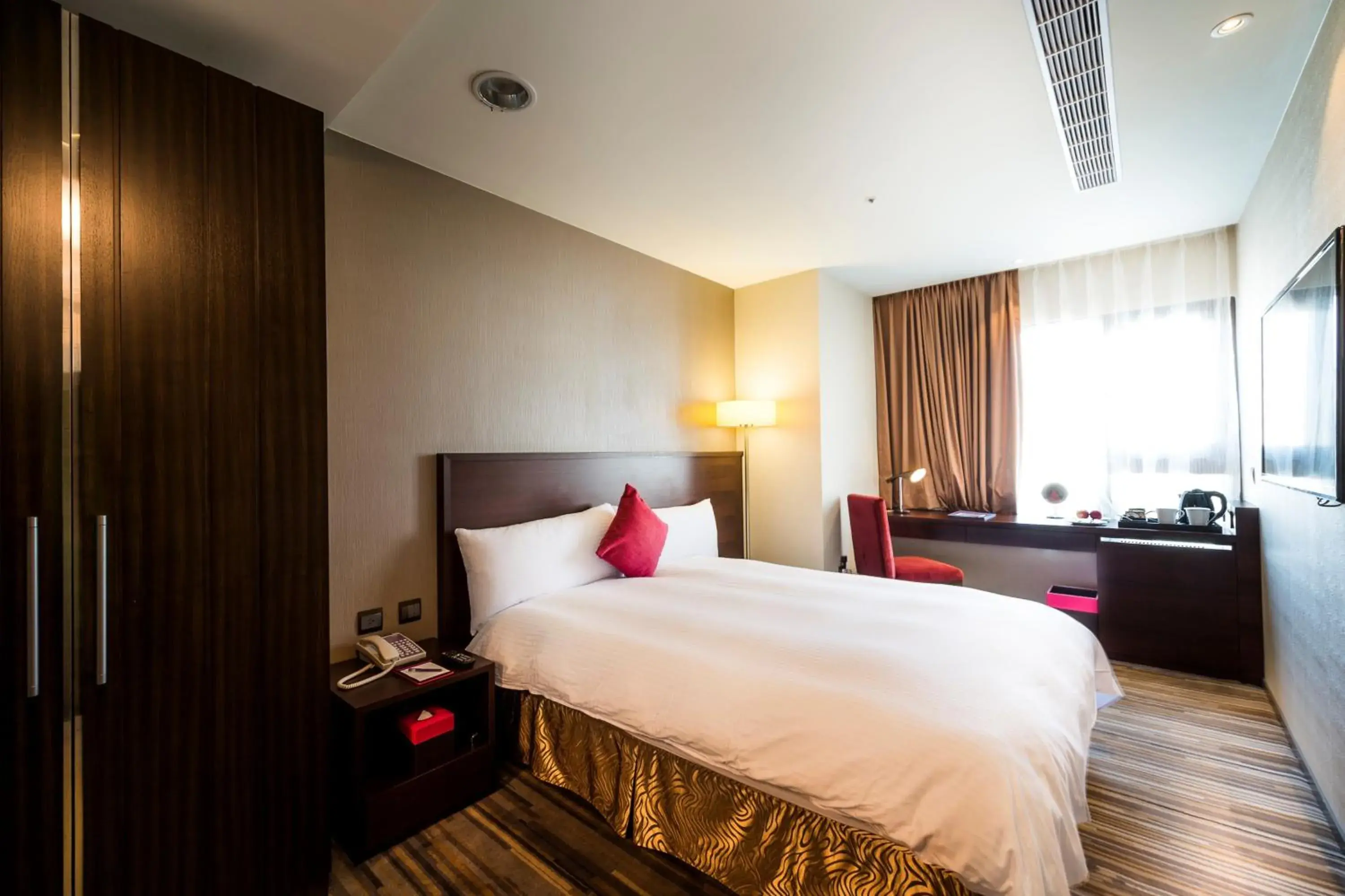 Photo of the whole room, Bed in In Sky Hotel Photo of the whole room, Bed in In Sky Hotel