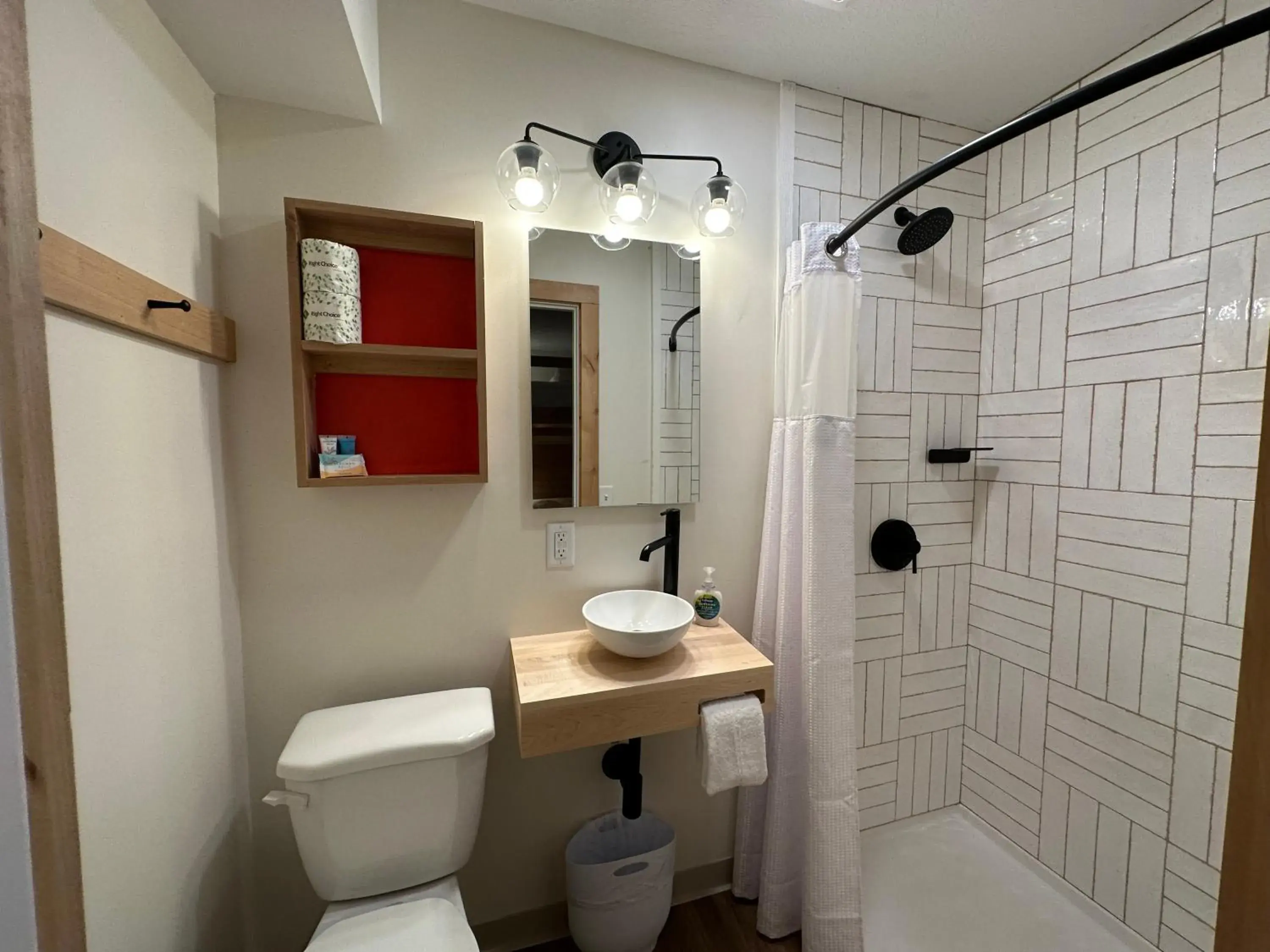 King Room in Explorer Rest & Recreation King Room in Explorer Rest & Recreation