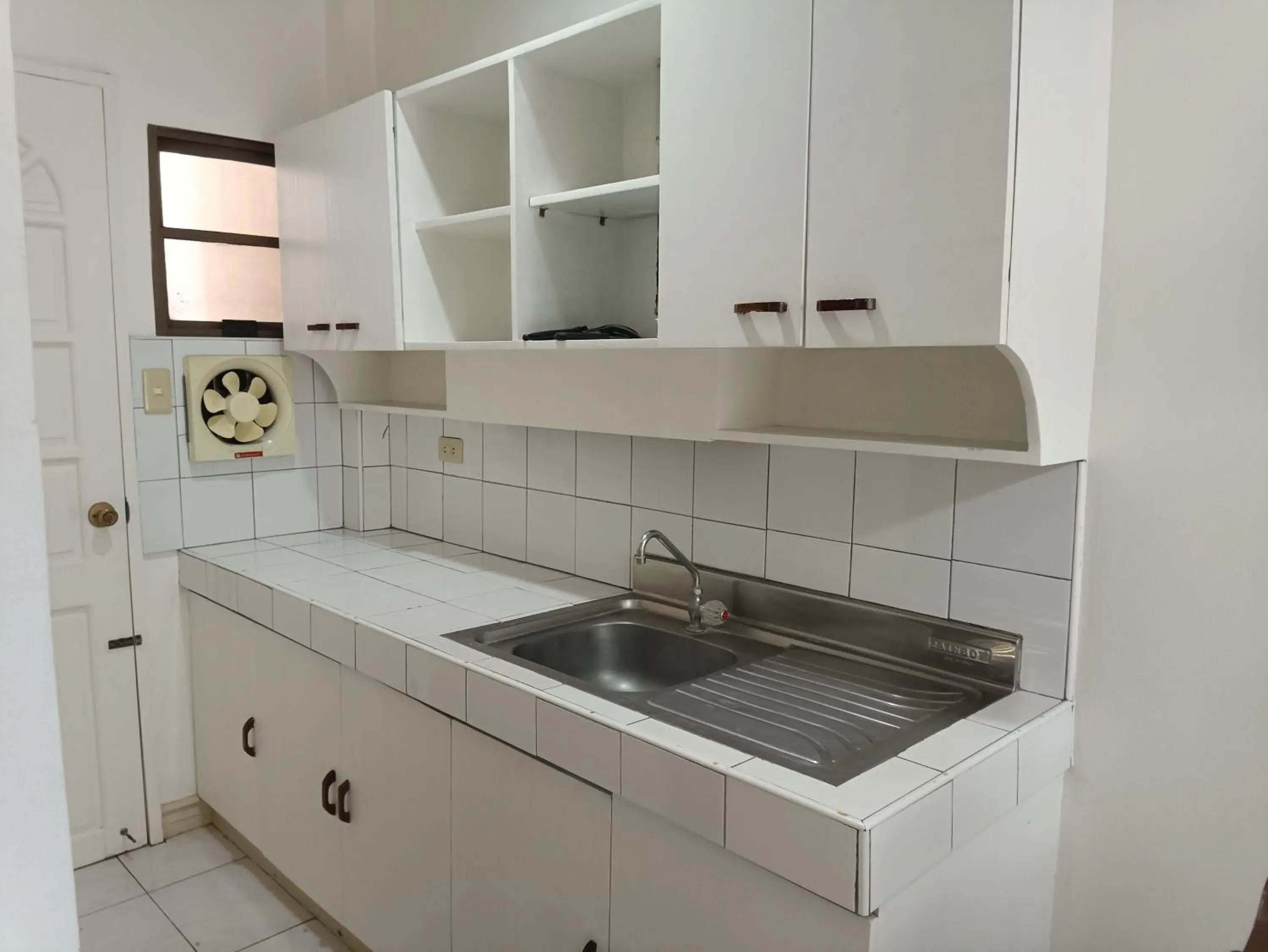 Deluxe Double Room (2 Adults + 1 Child) - single occupancy in Golden Belle Apartelle and Suites Deluxe Double Room (2 Adults + 1 Child) - single occupancy in Golden Belle Apartelle and Suites