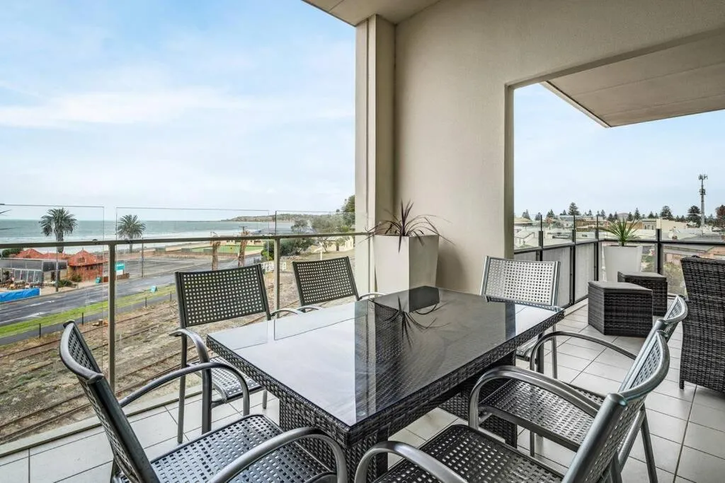 Penthouse 406 The Frontage Victor Harbor