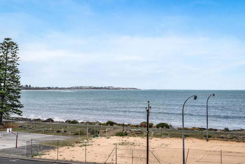Penthouse 406 The Frontage Victor Harbor
