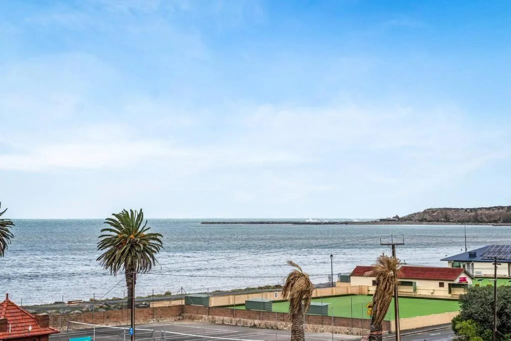 Penthouse 406 The Frontage Victor Harbor