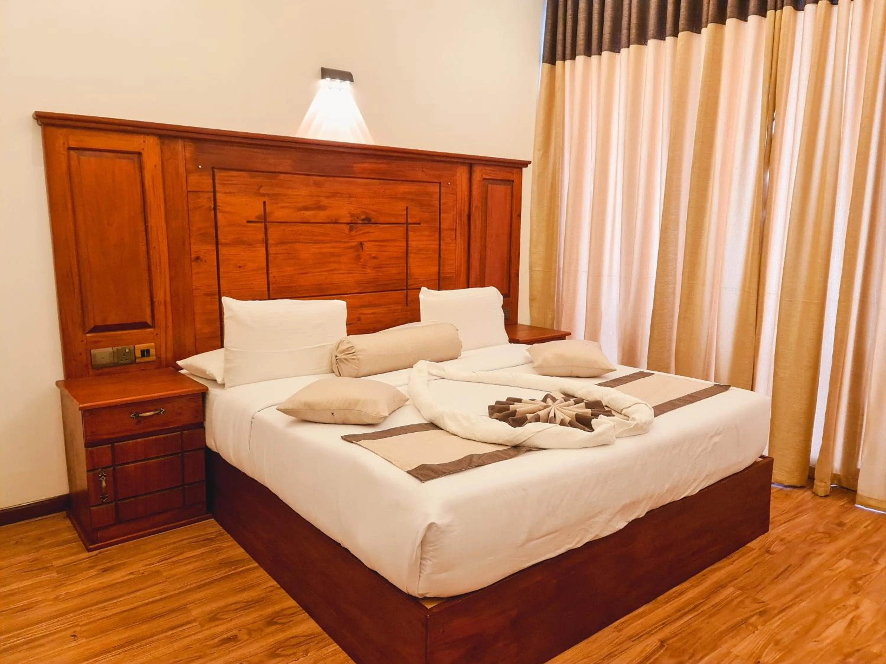 Top Rich Hotel Nuwara Eliya