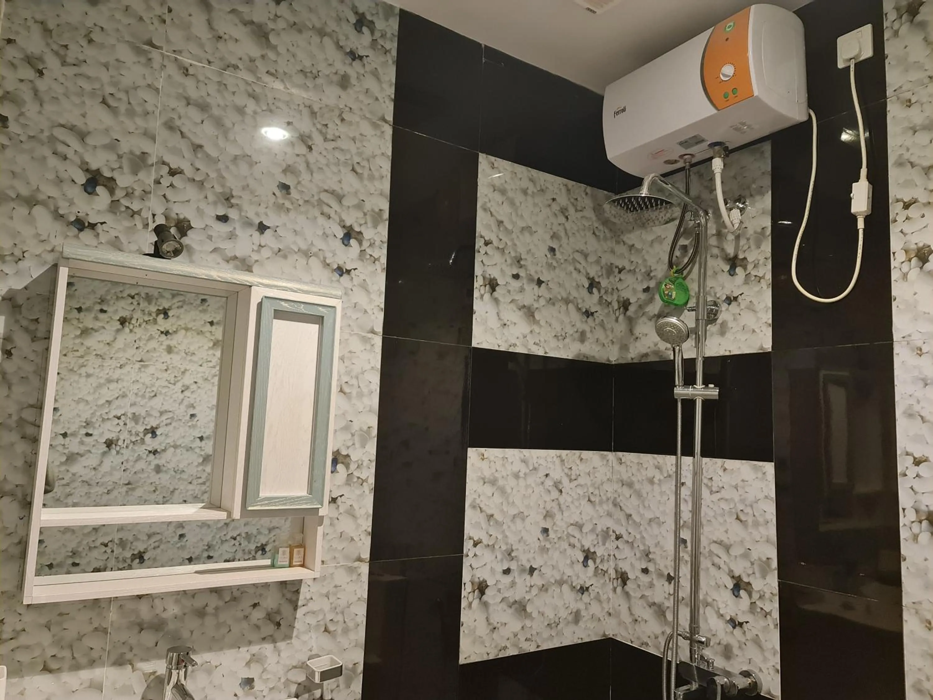 Top Rich Hotel Nuwara Eliya