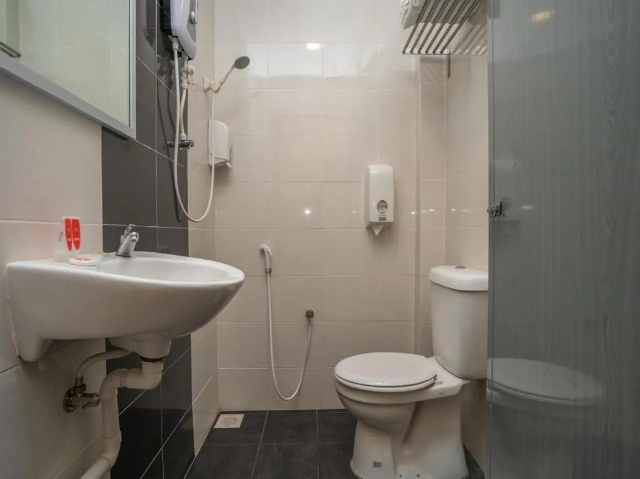 Bathroom in Hotel The Island