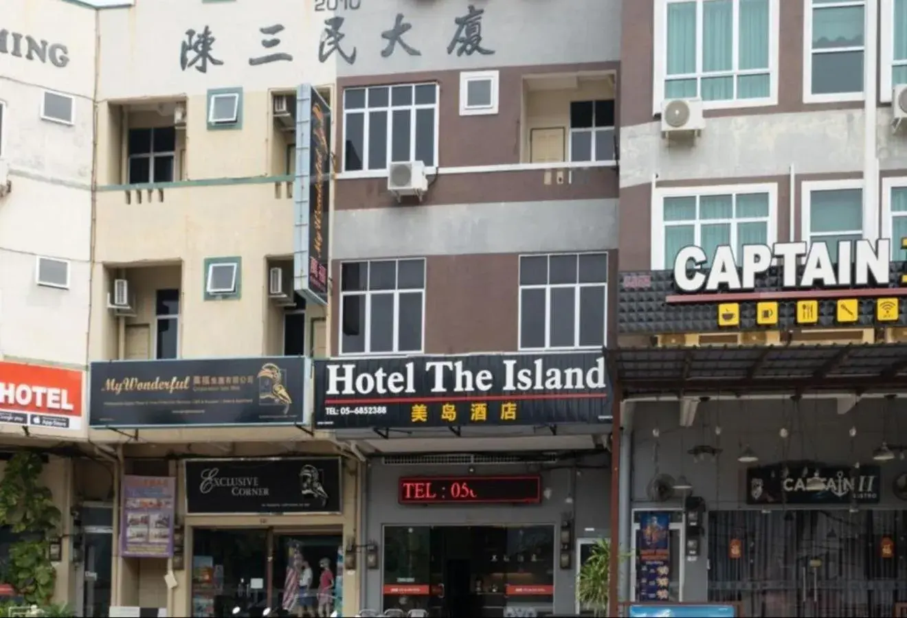 Property building in Hotel The Island Property building in Hotel The Island