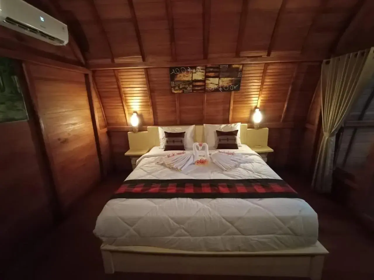 Bed in Maha Nusa Menjangan Bed in Maha Nusa Menjangan