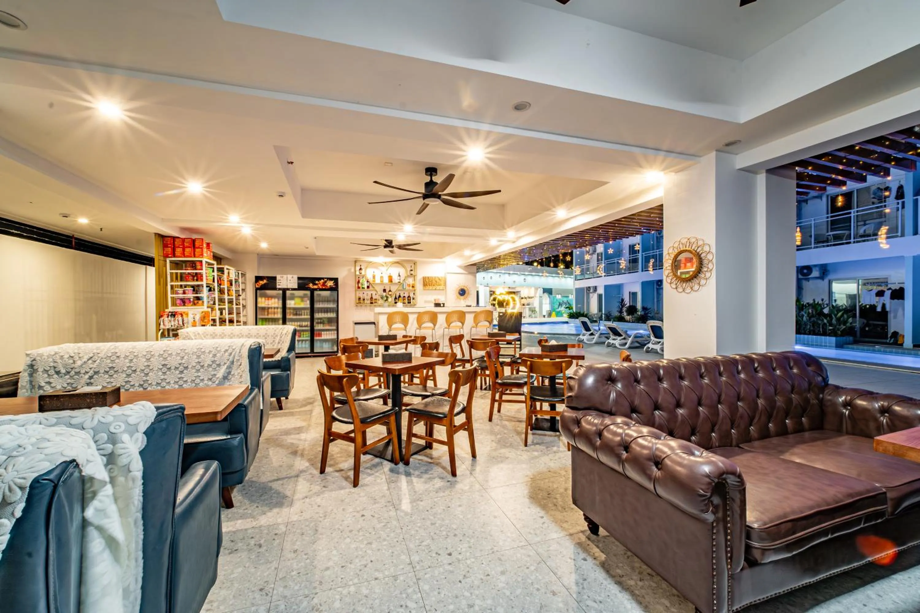 Restaurant/places to eat in Bohol Dolphin Bay Resort