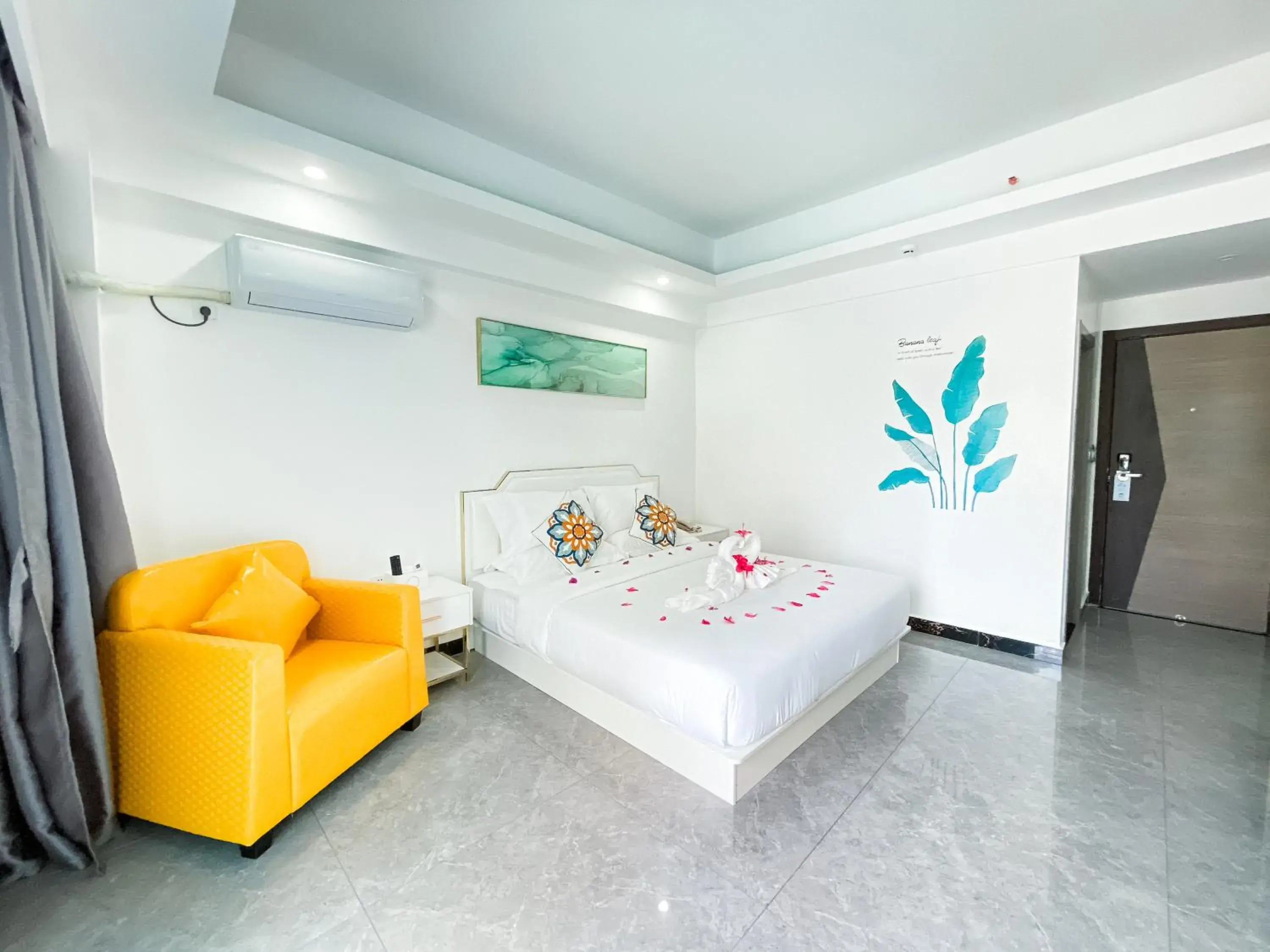 Bed in Bohol Dolphin Bay Resort Bed in Bohol Dolphin Bay Resort