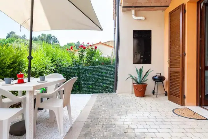 Property building in Casa Nadia - Incantevole appartamento con giardino