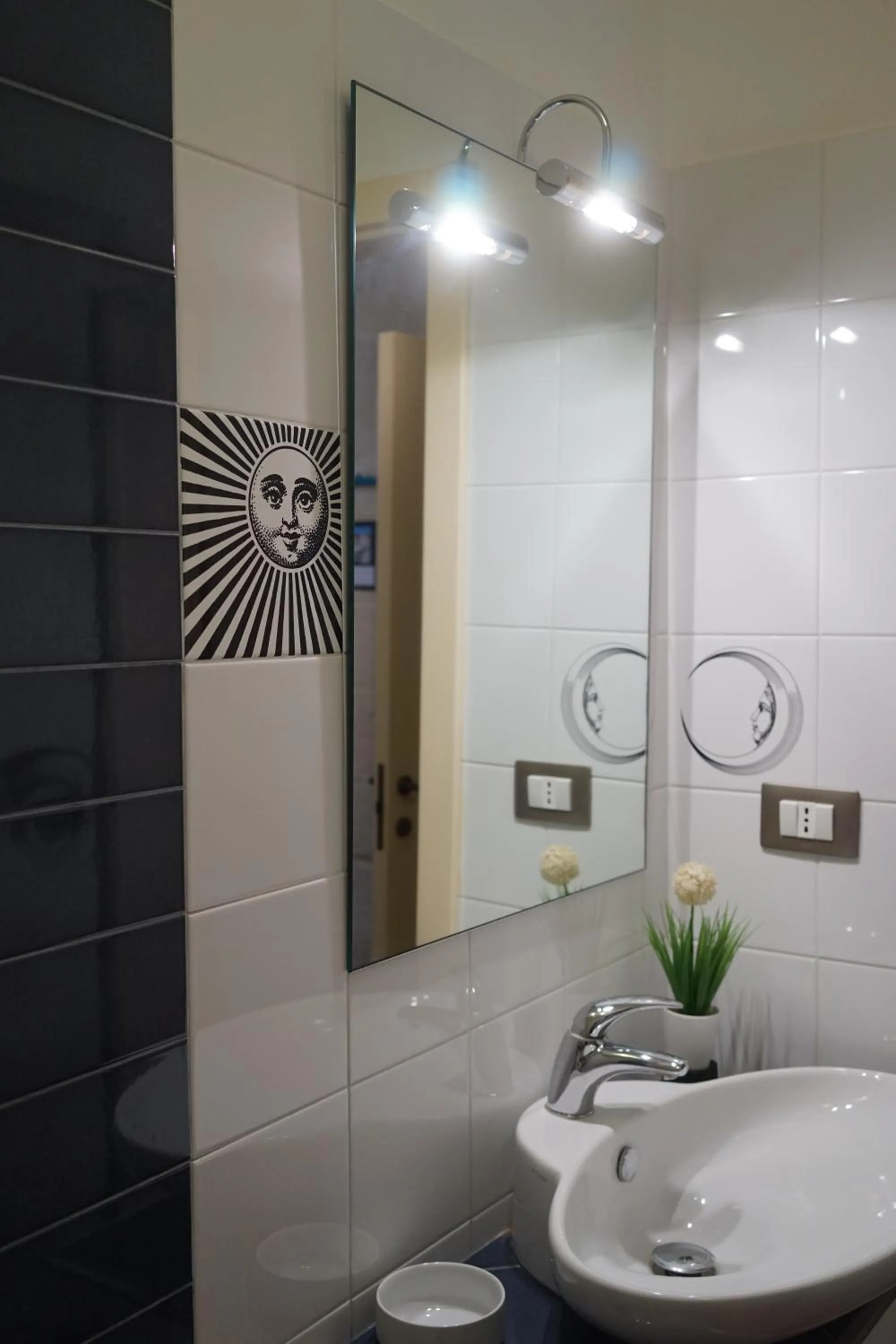Bathroom in White Suite B&B