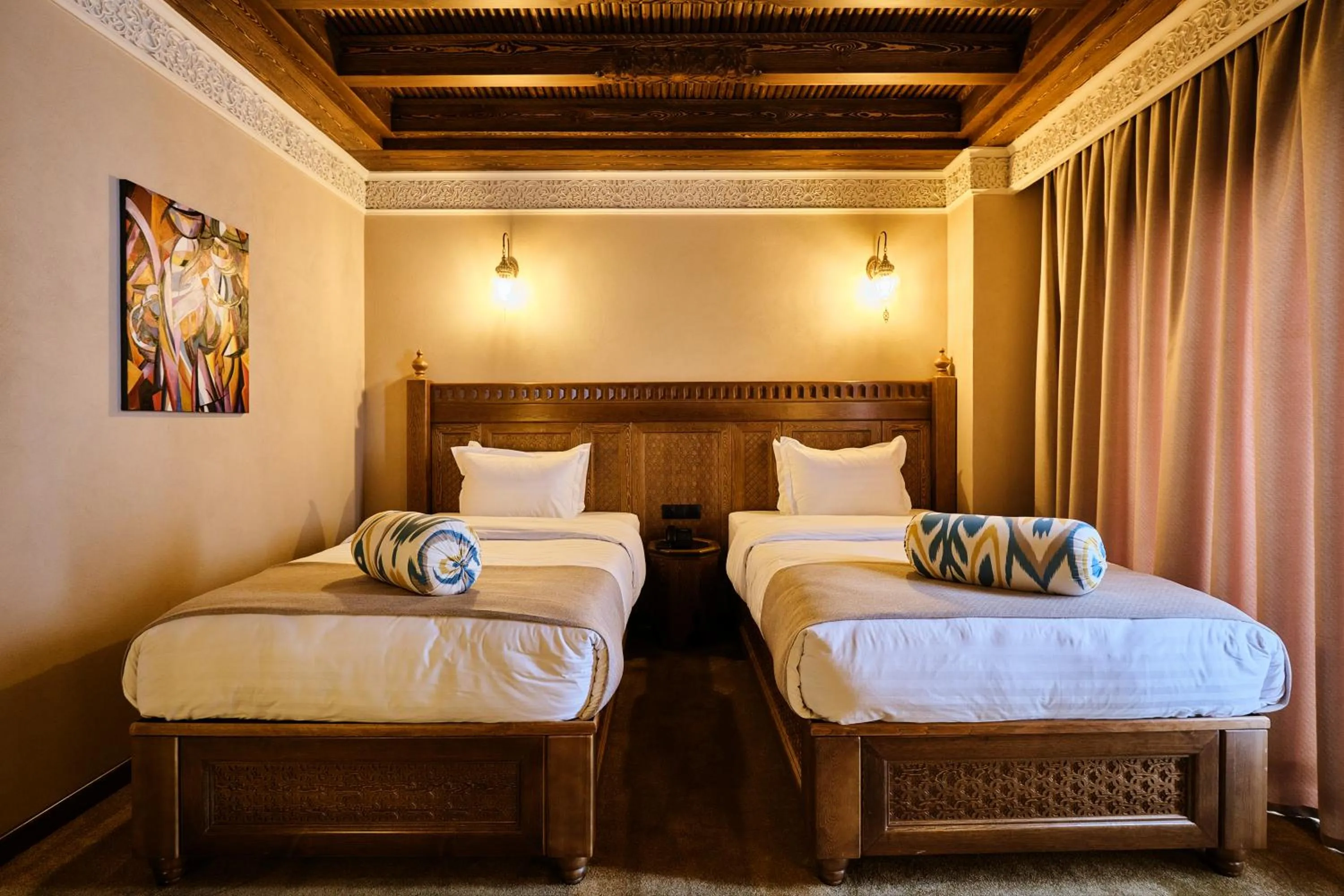 Photo of the whole room, Bed in Kosh Havuz boutique hotel