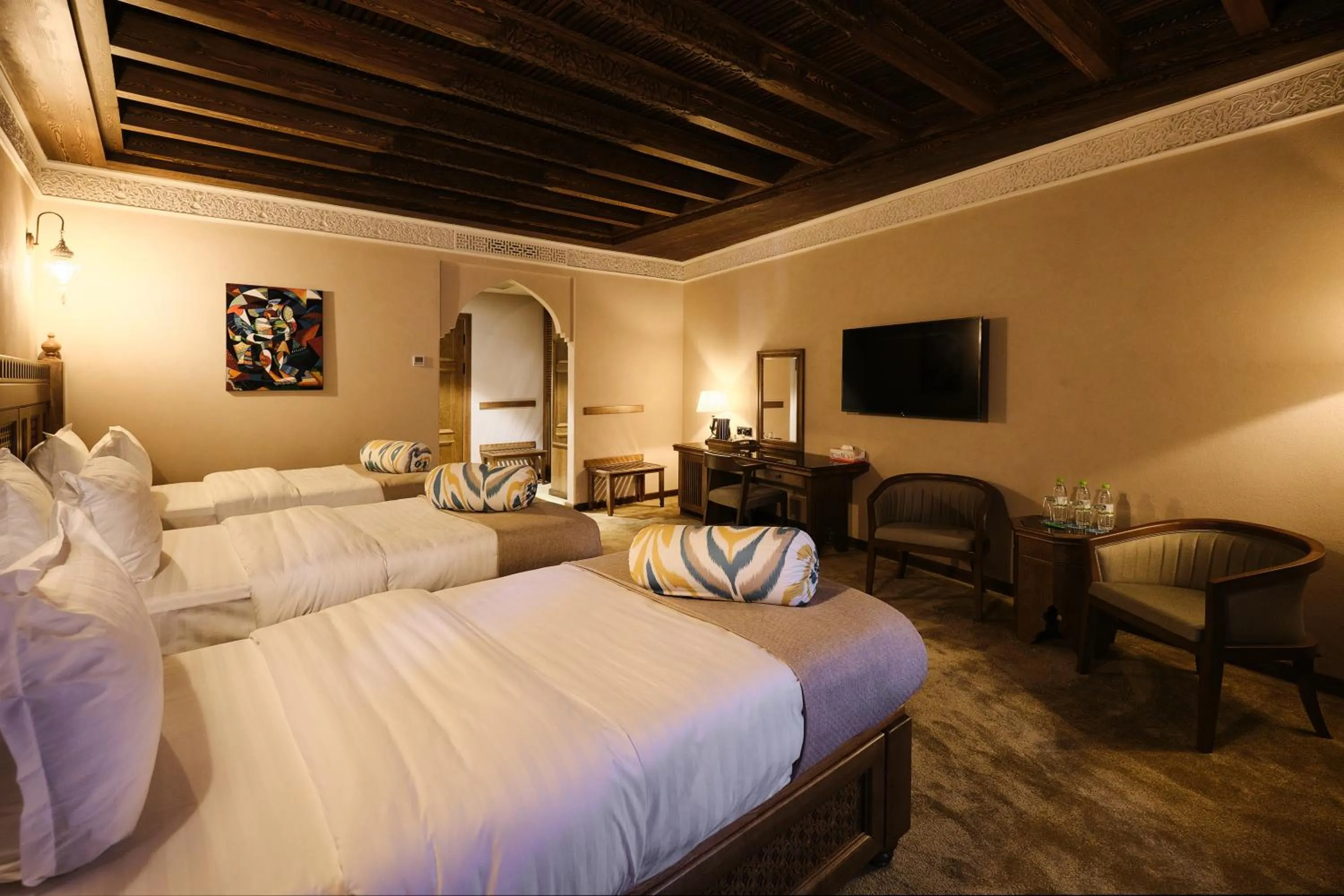 Photo of the whole room, Bed in Kosh Havuz boutique hotel