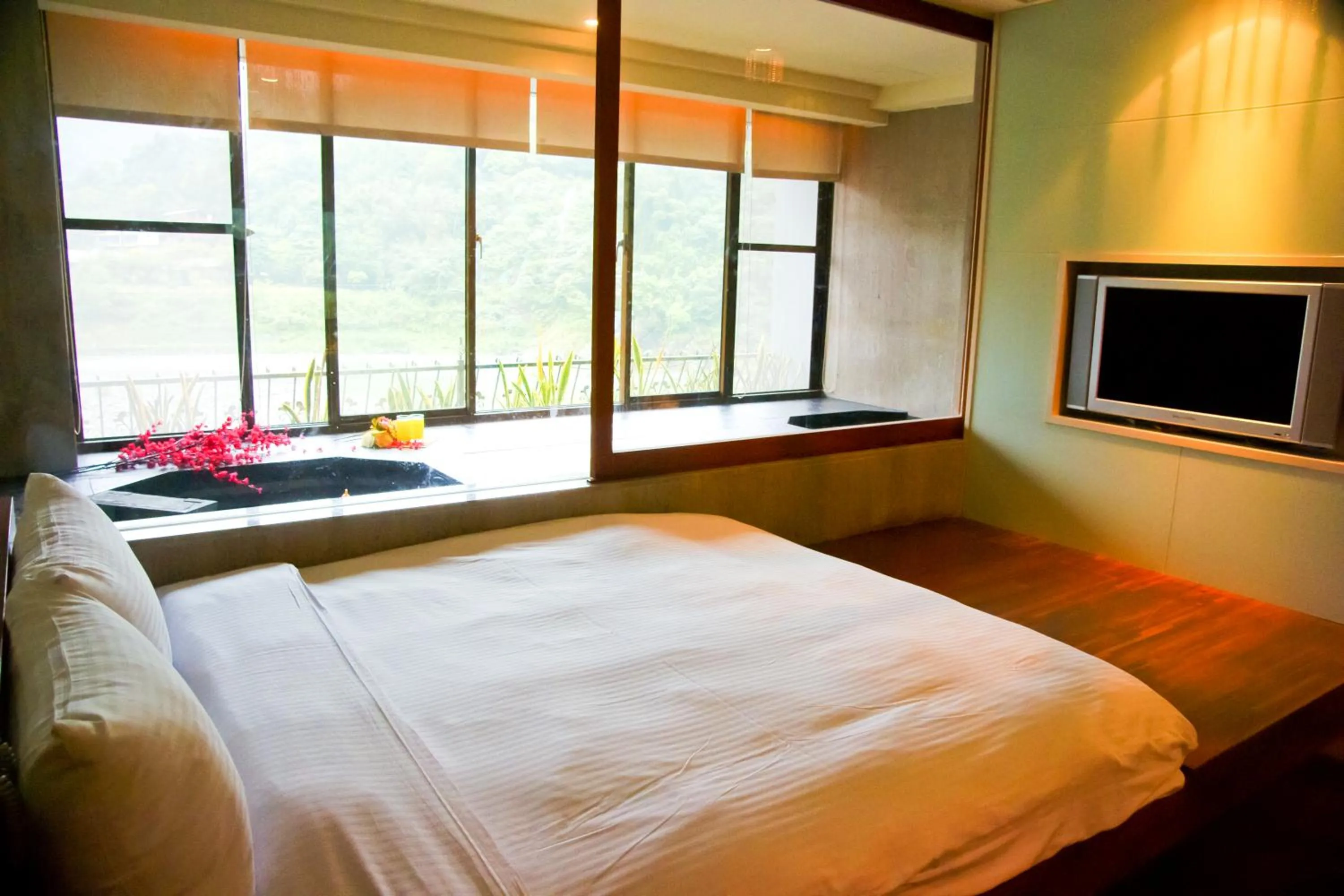 Photo of the whole room, Bed in Boutique Hot Spring Resort