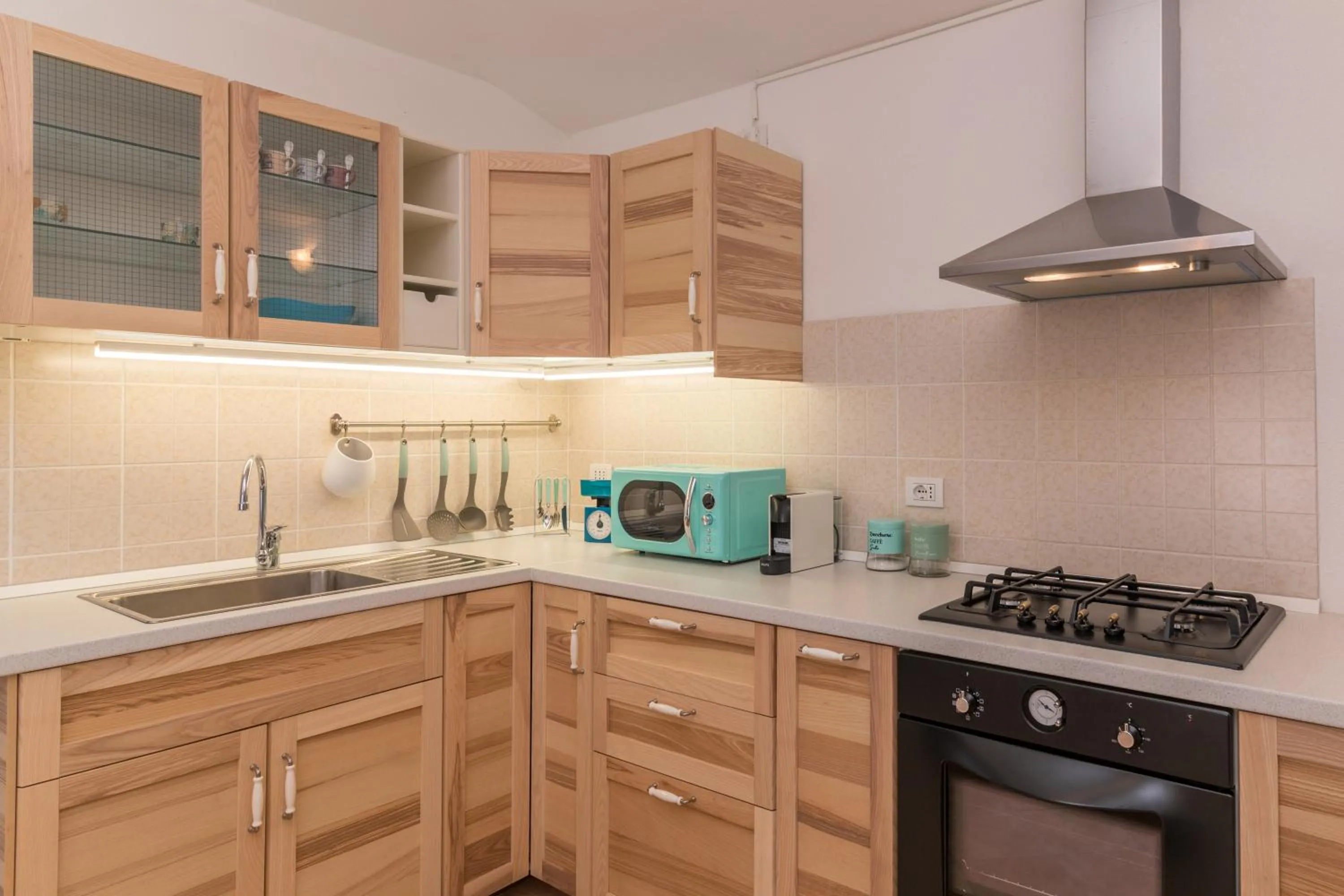 Glori House 50m from Marina di Olbia - Happy Rentals