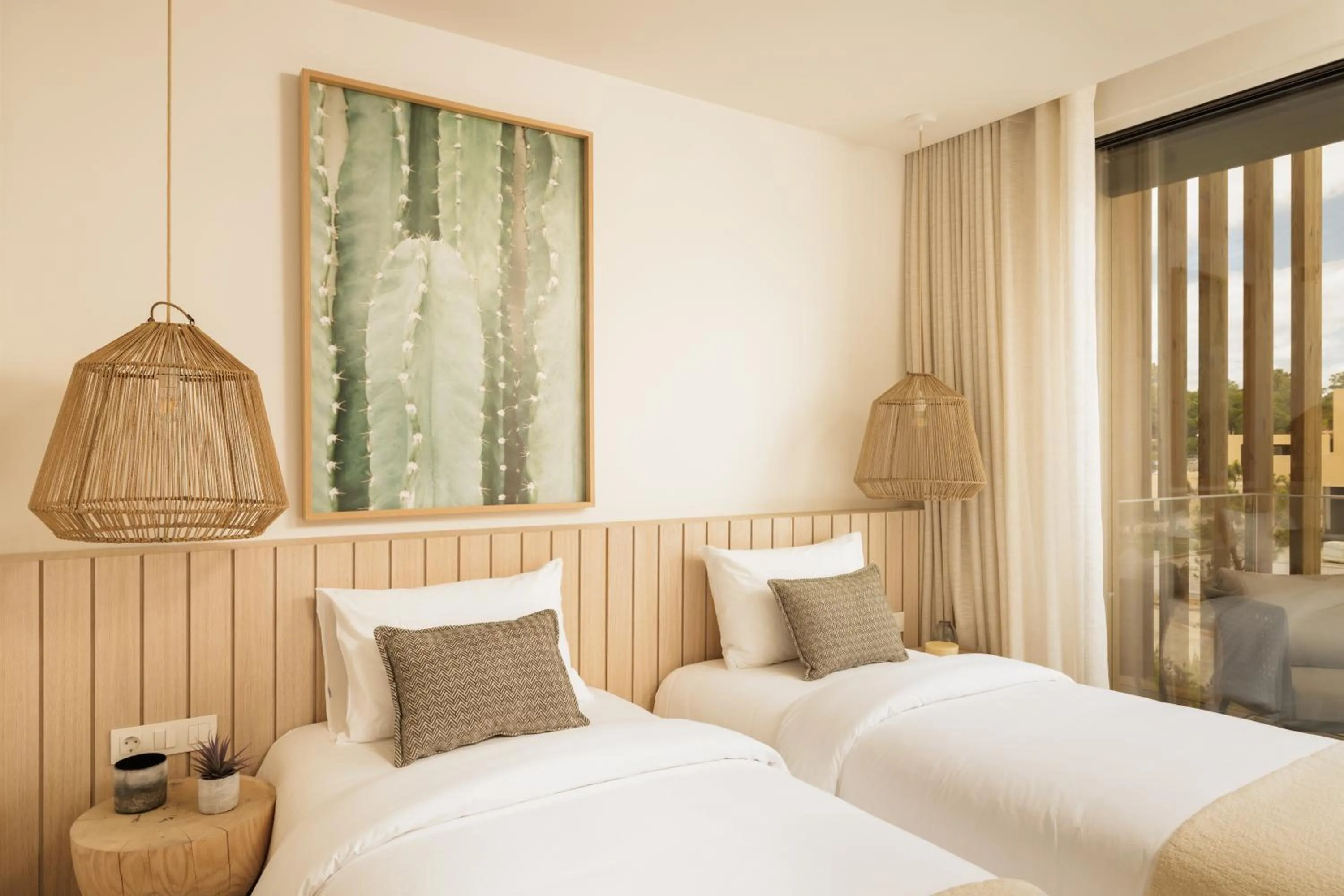 Balcony/Terrace, Bed in Verdelago Resort