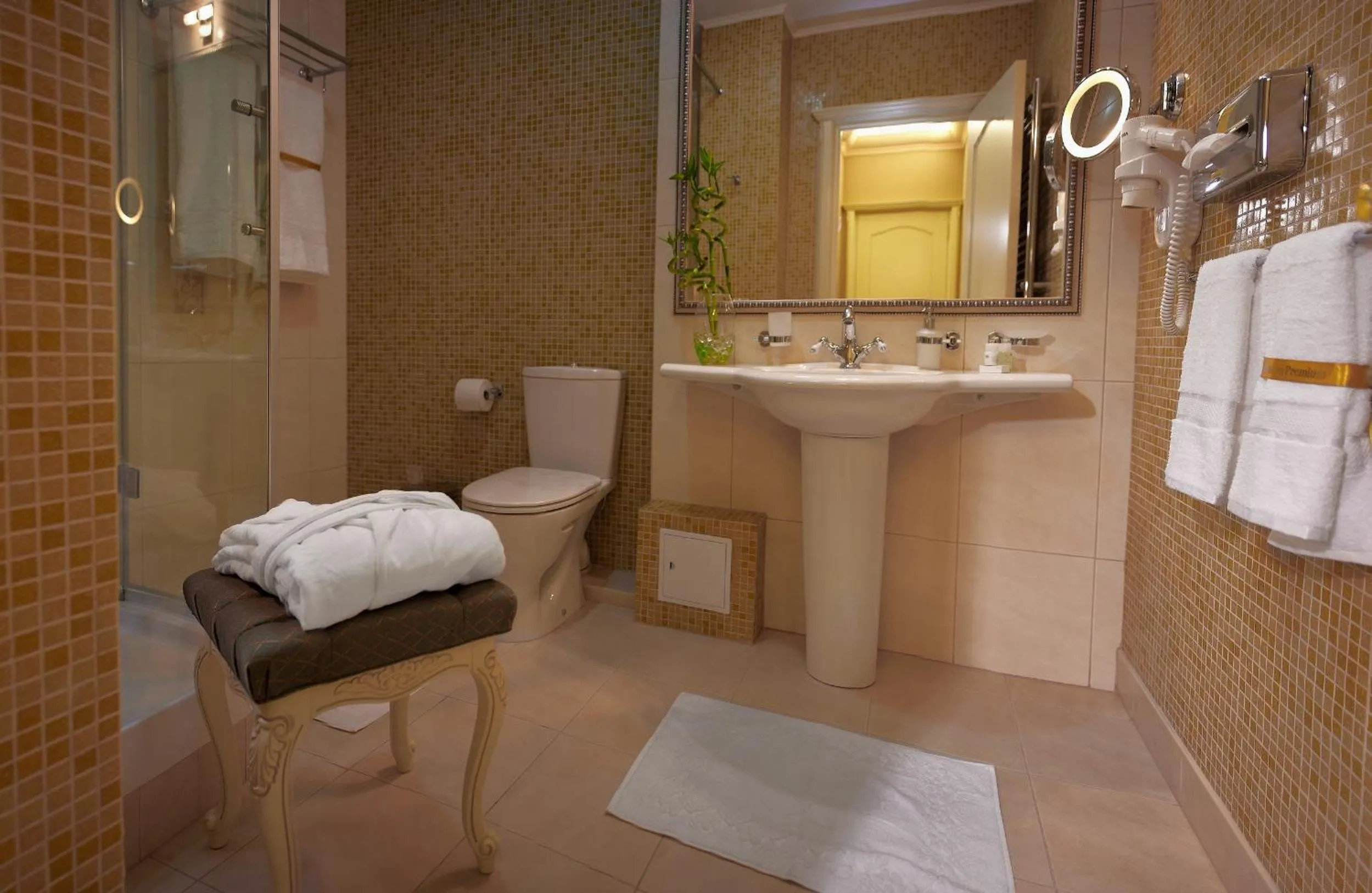 Shower in Savoy Hotel