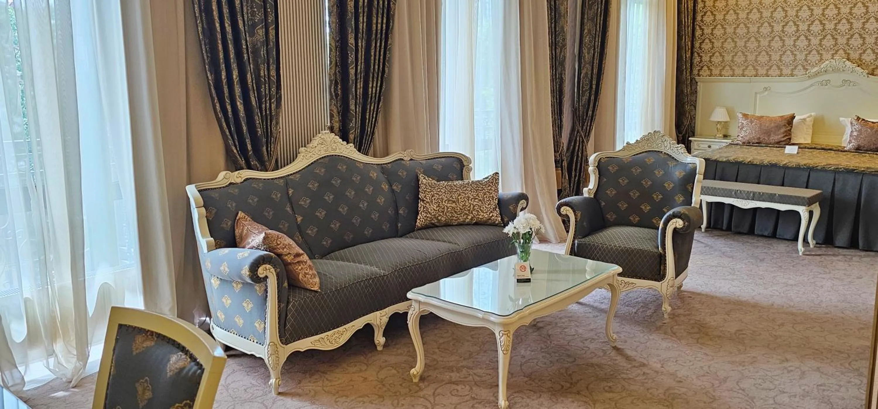 Seating area in Savoy Hotel