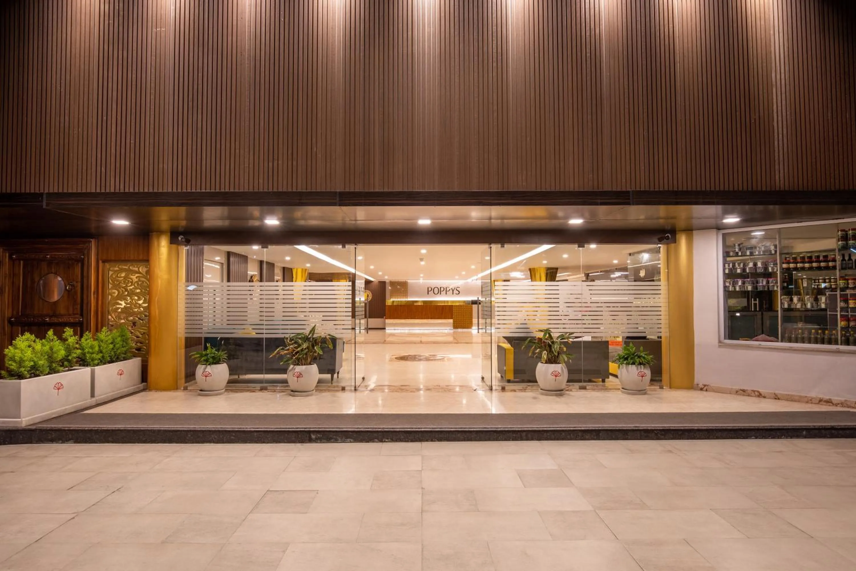 Facade/entrance in Poppys Pleasant Stay