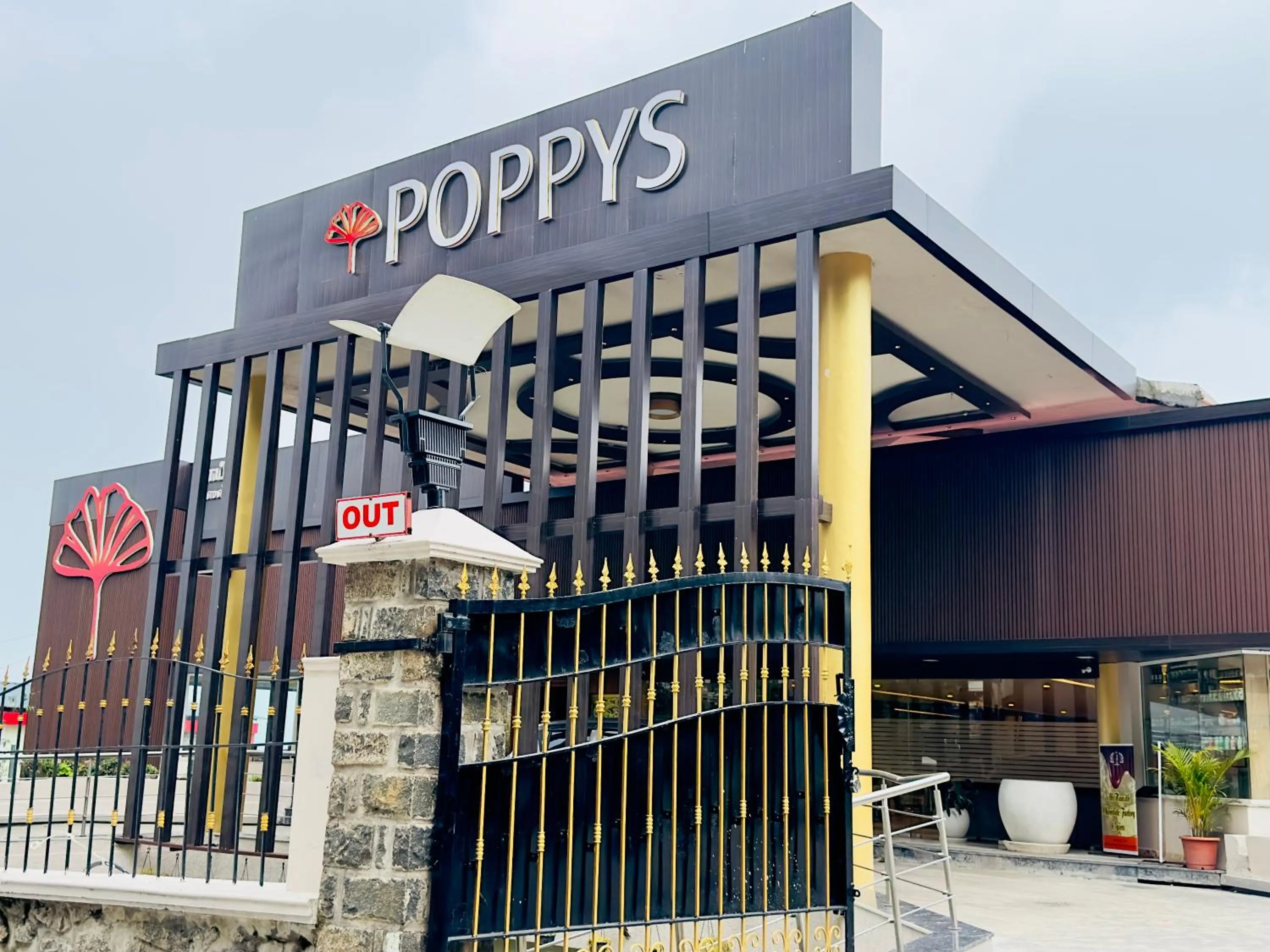 Property building in Poppys Pleasant Stay