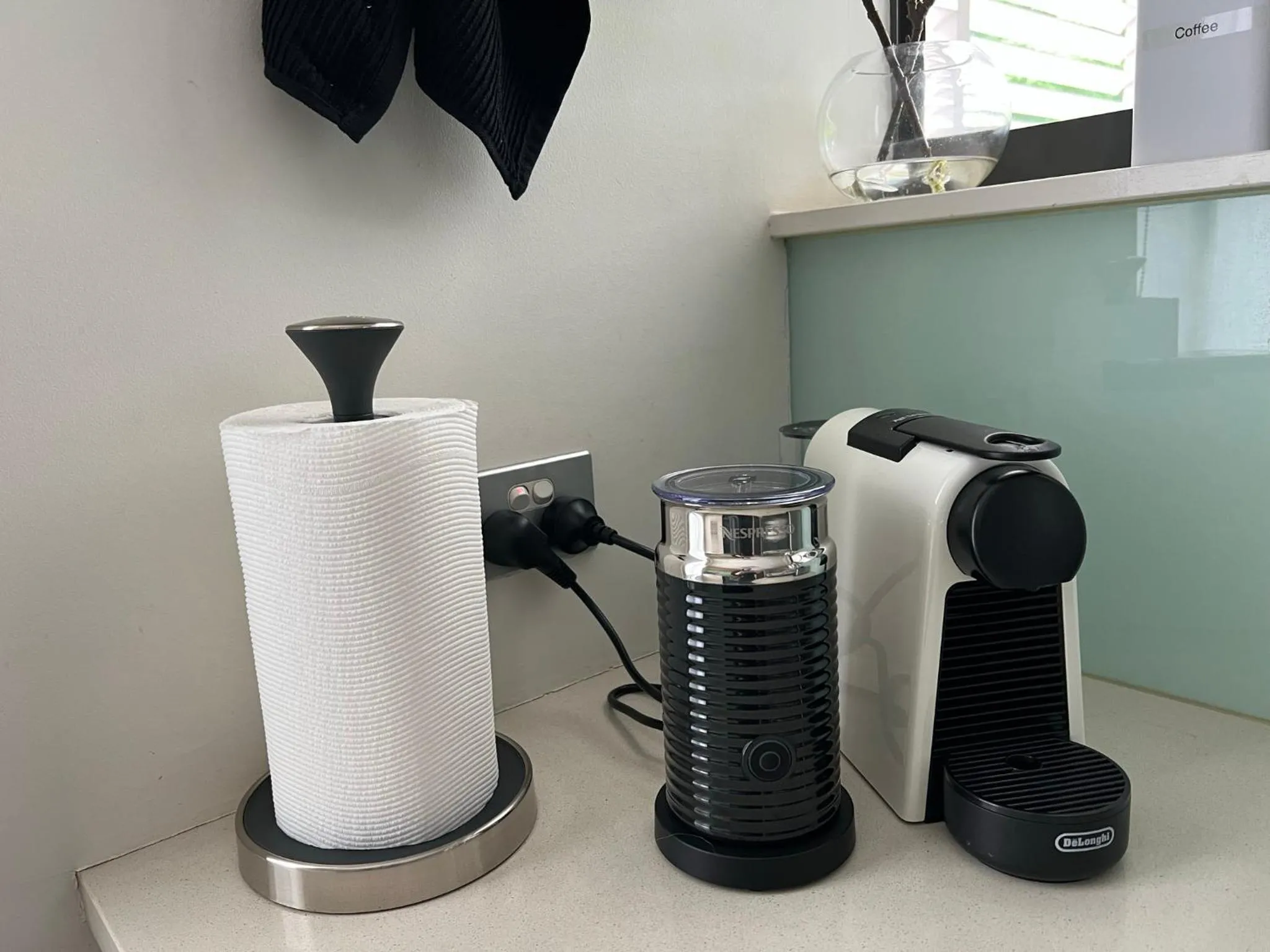 Coffee/tea facilities in Waterfront Escape 2Bdr, Wavepool, Restaurants