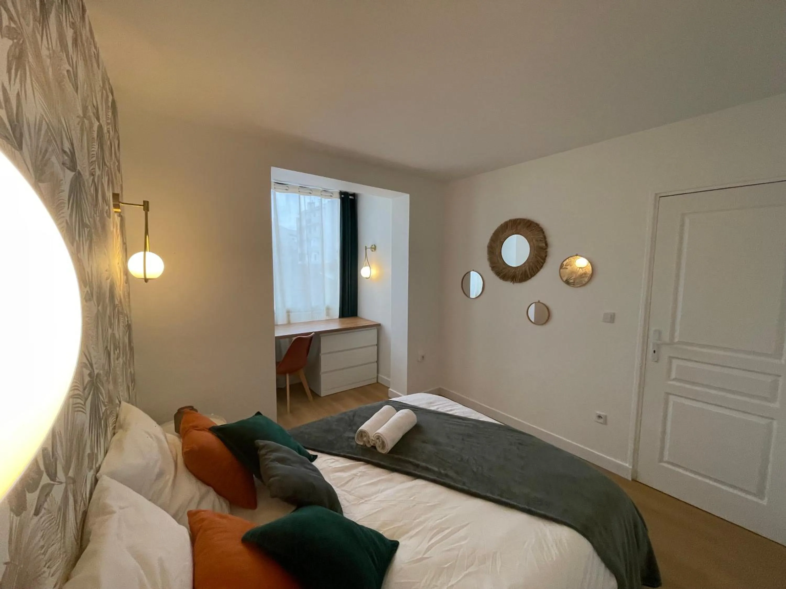 Photo of the whole room, Bed in Nid douillet proche Capitole