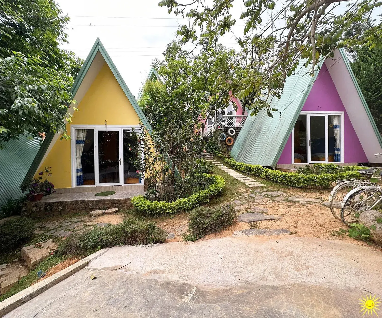 Property building in Otel Hotel Dalat Property building in Otel Hotel Dalat