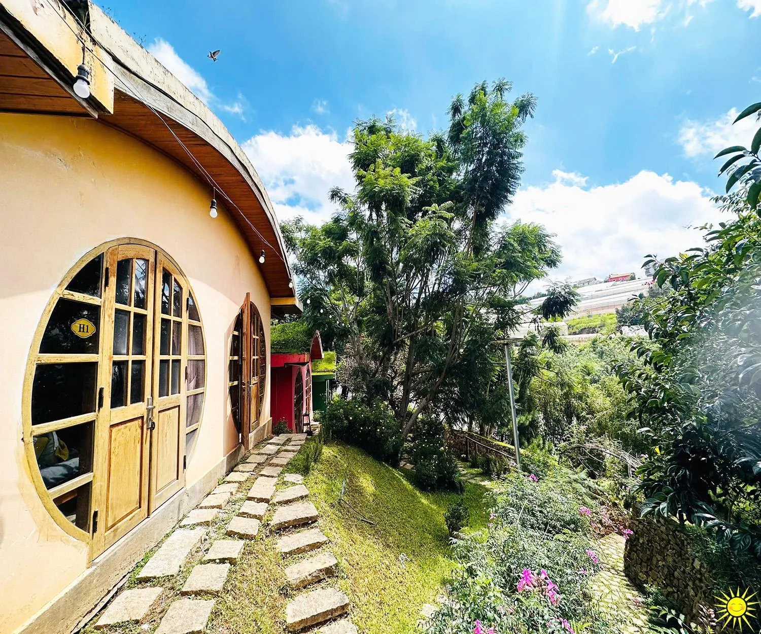 Property building in Otel Hotel Dalat