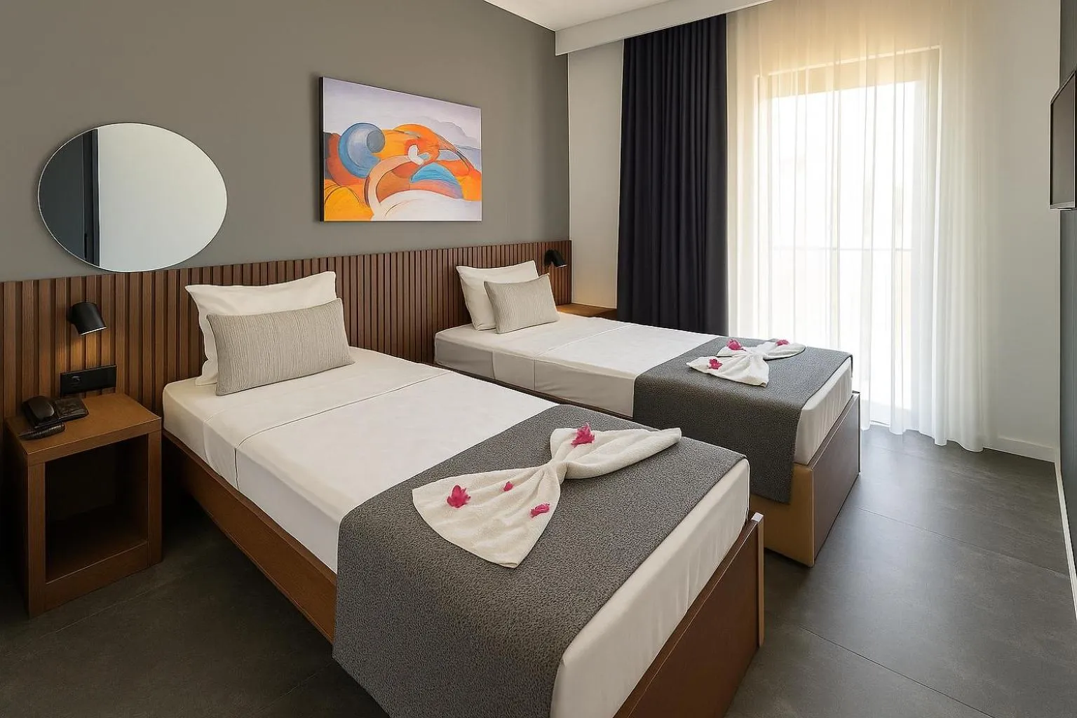 Bed in Wolf Of The City Hotel & Spa