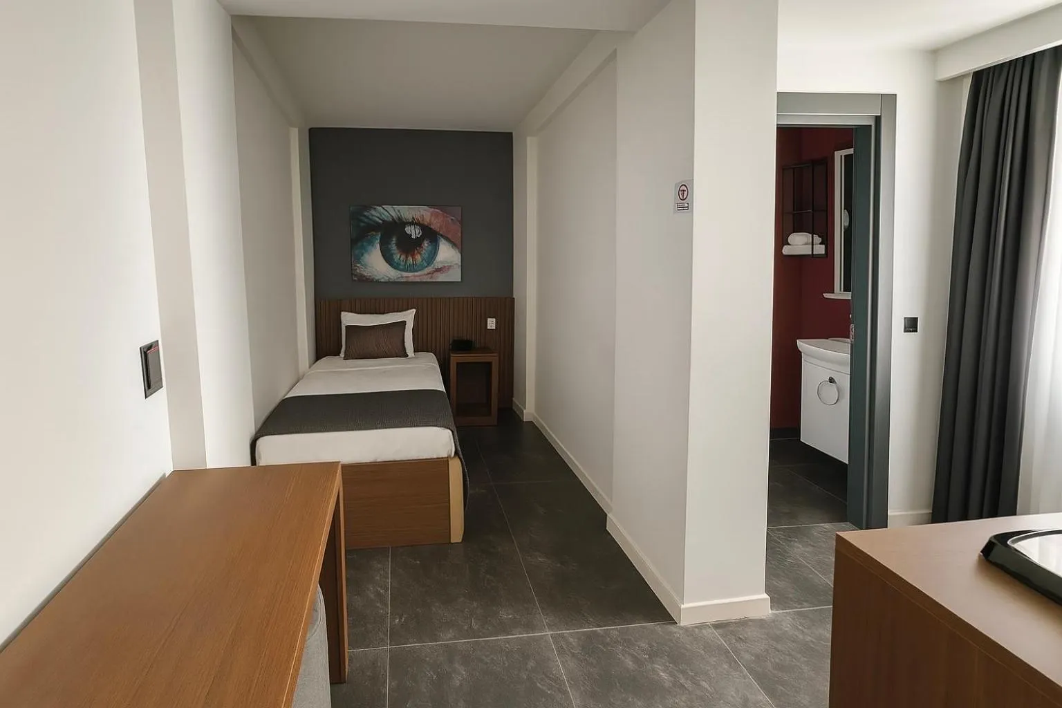 Bedroom, Bed in Wolf Of The City Hotel & Spa