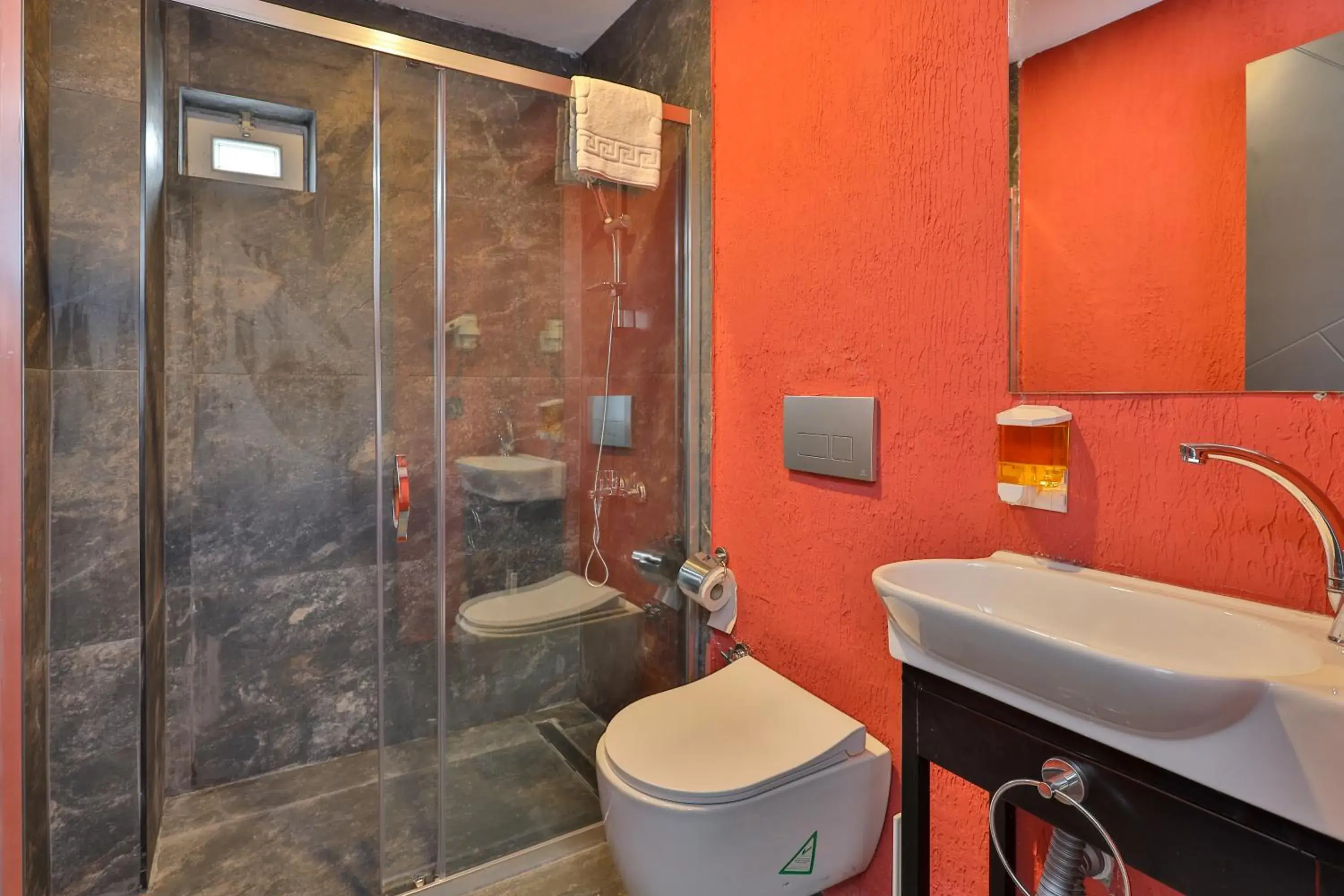 Triple Room (Three Single Beds) in Wolf Of The City Hotel & SPA Triple Room (Three Single Beds) in Wolf Of The City Hotel & SPA