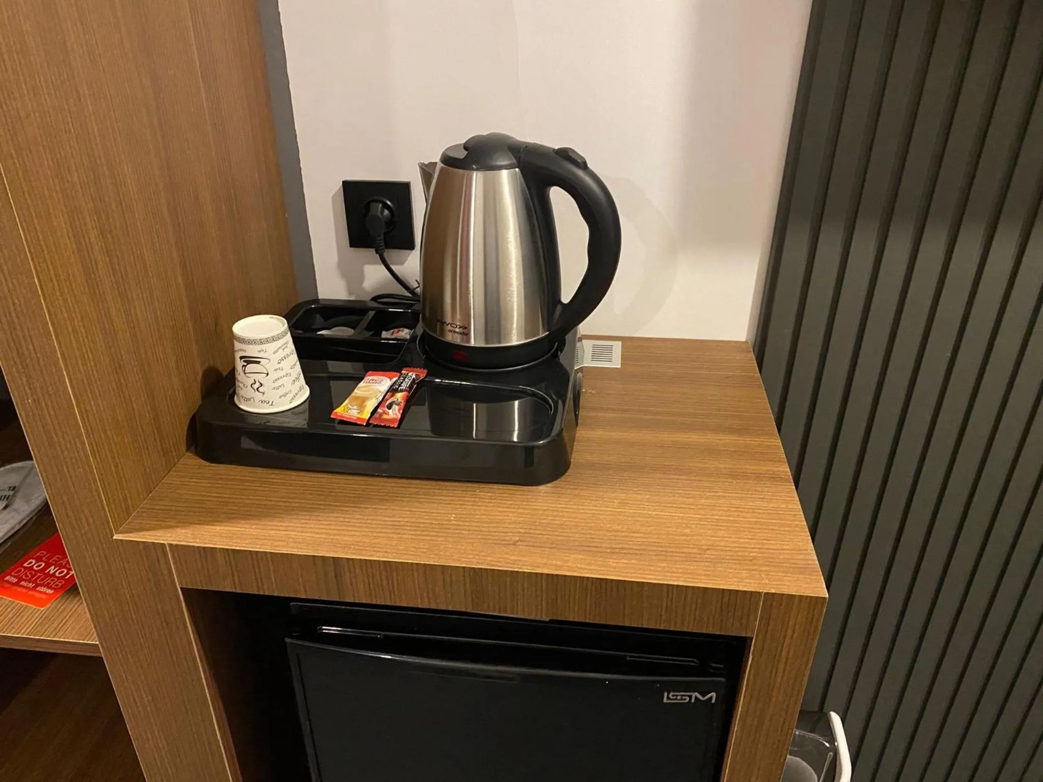 Coffee/tea facilities in Wolf Of The City Hotel & Spa
