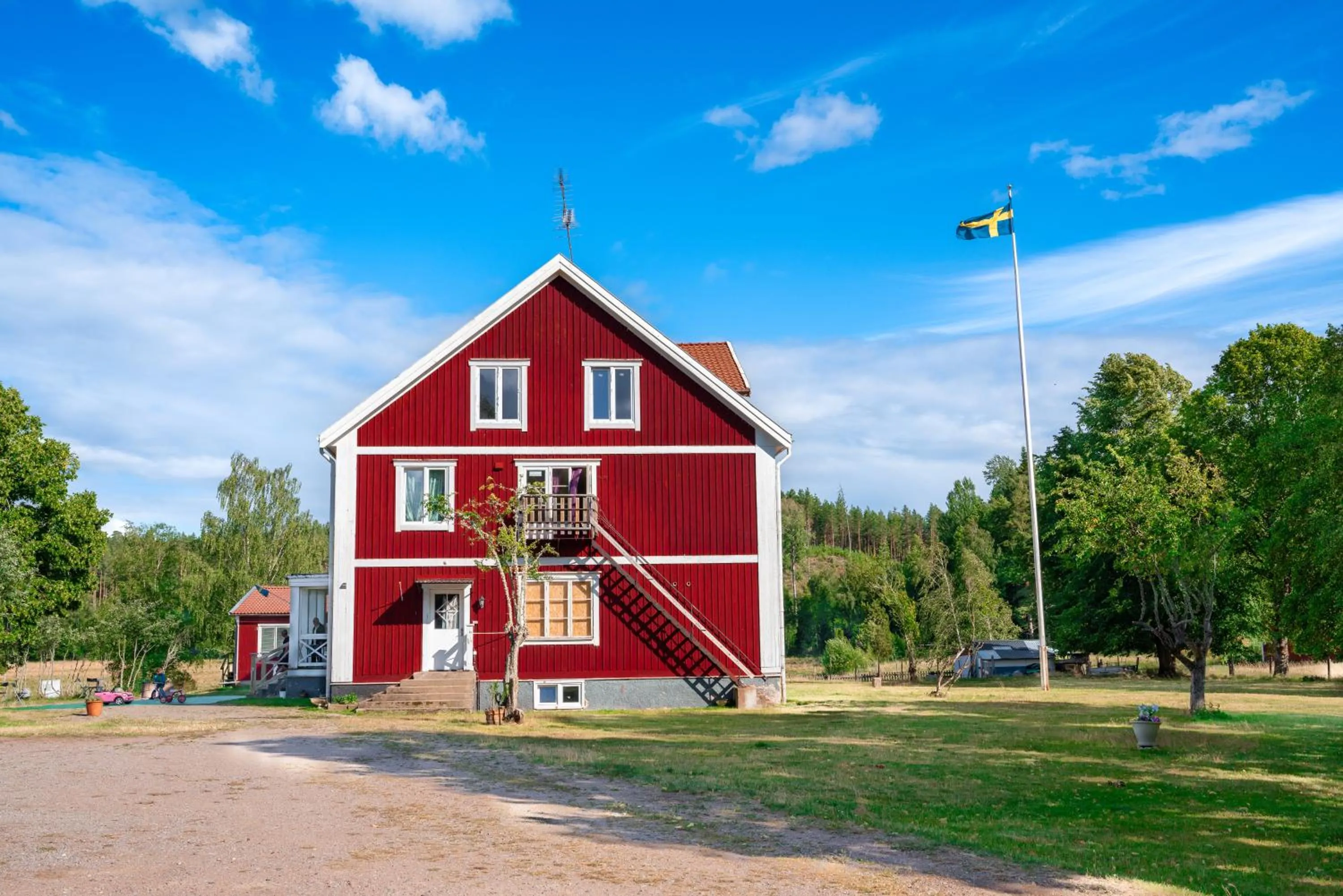 Property building in Hässlebogården Turist & Konferens