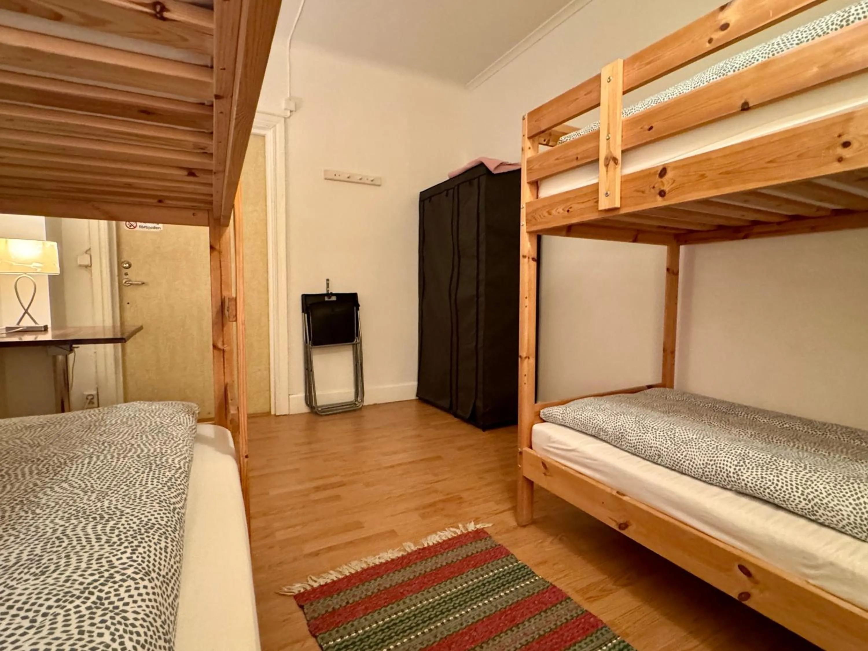 Bed in Hässlebogården Turist & Konferens