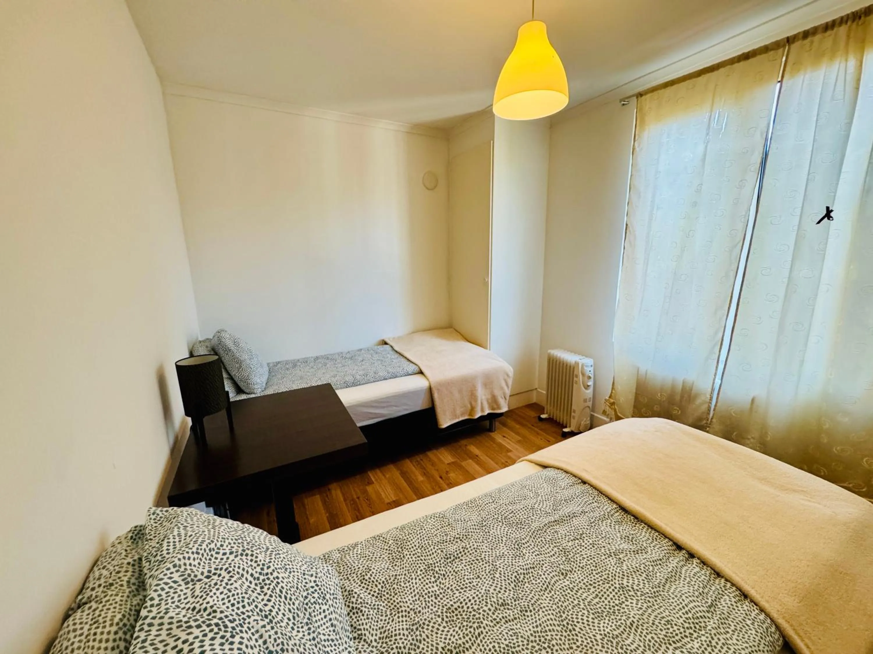 Bed in Hässlebogården Turist & Konferens