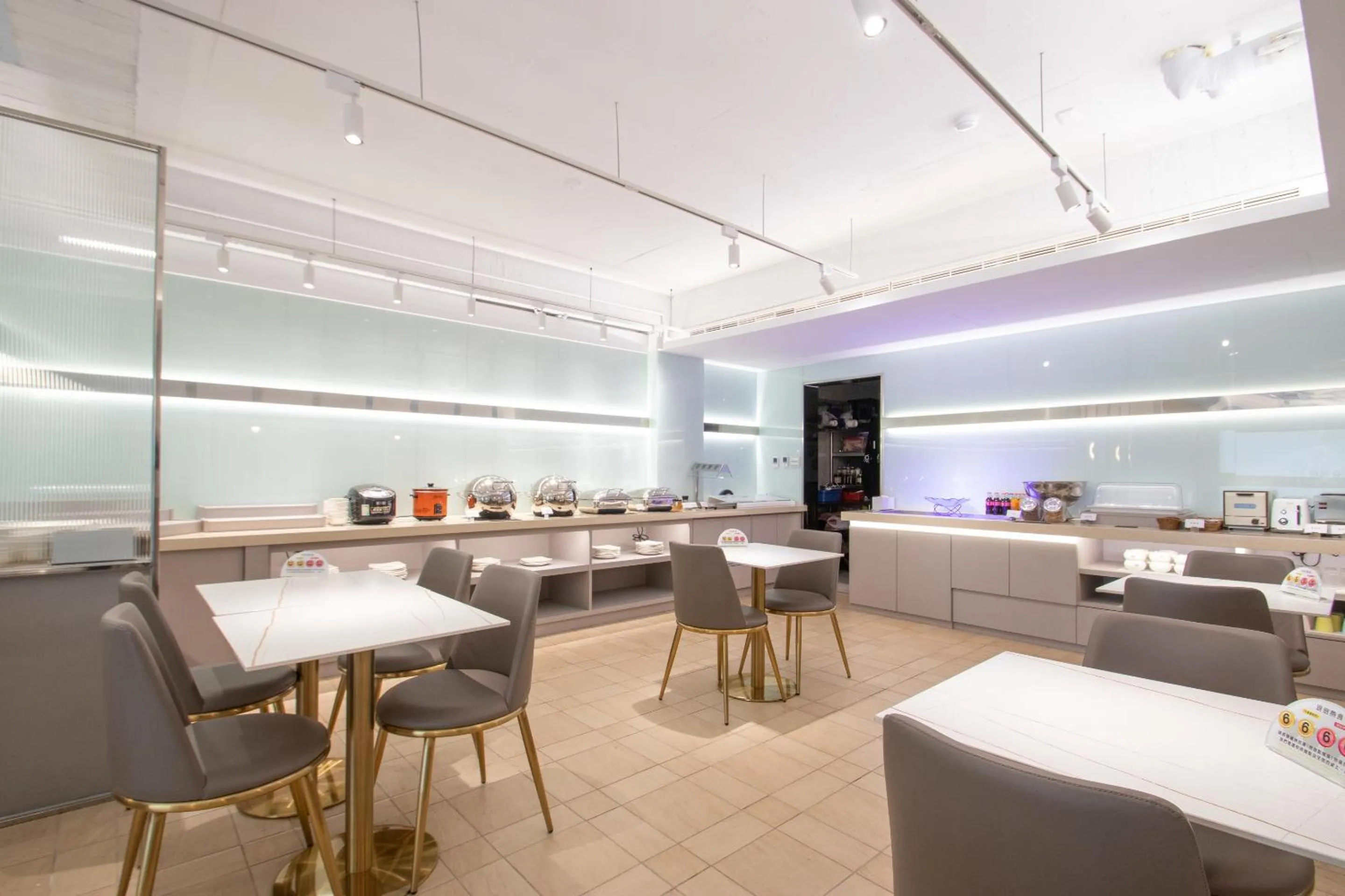 Restaurant/places to eat in 168 Motel-Zhongli