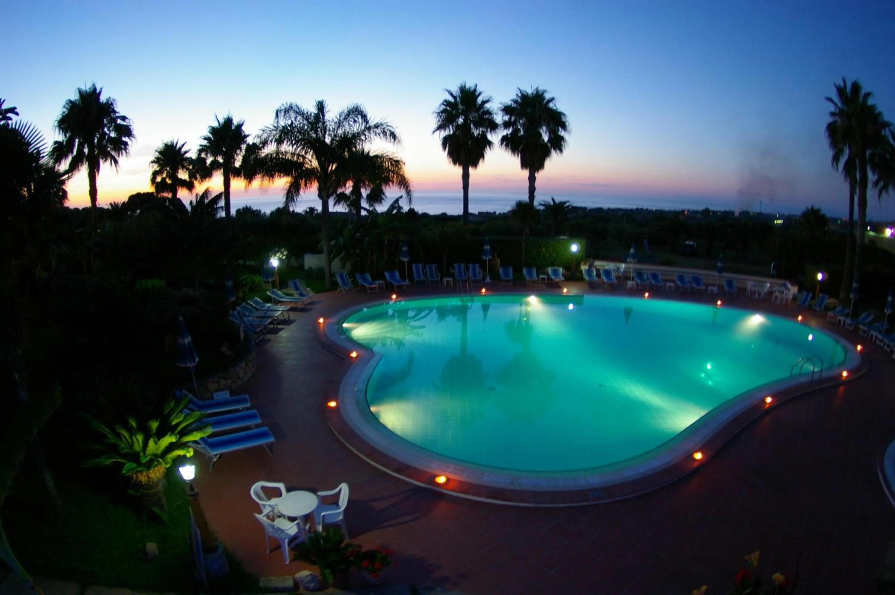 Swimming pool in Hotel Residence Costa Azzurra
