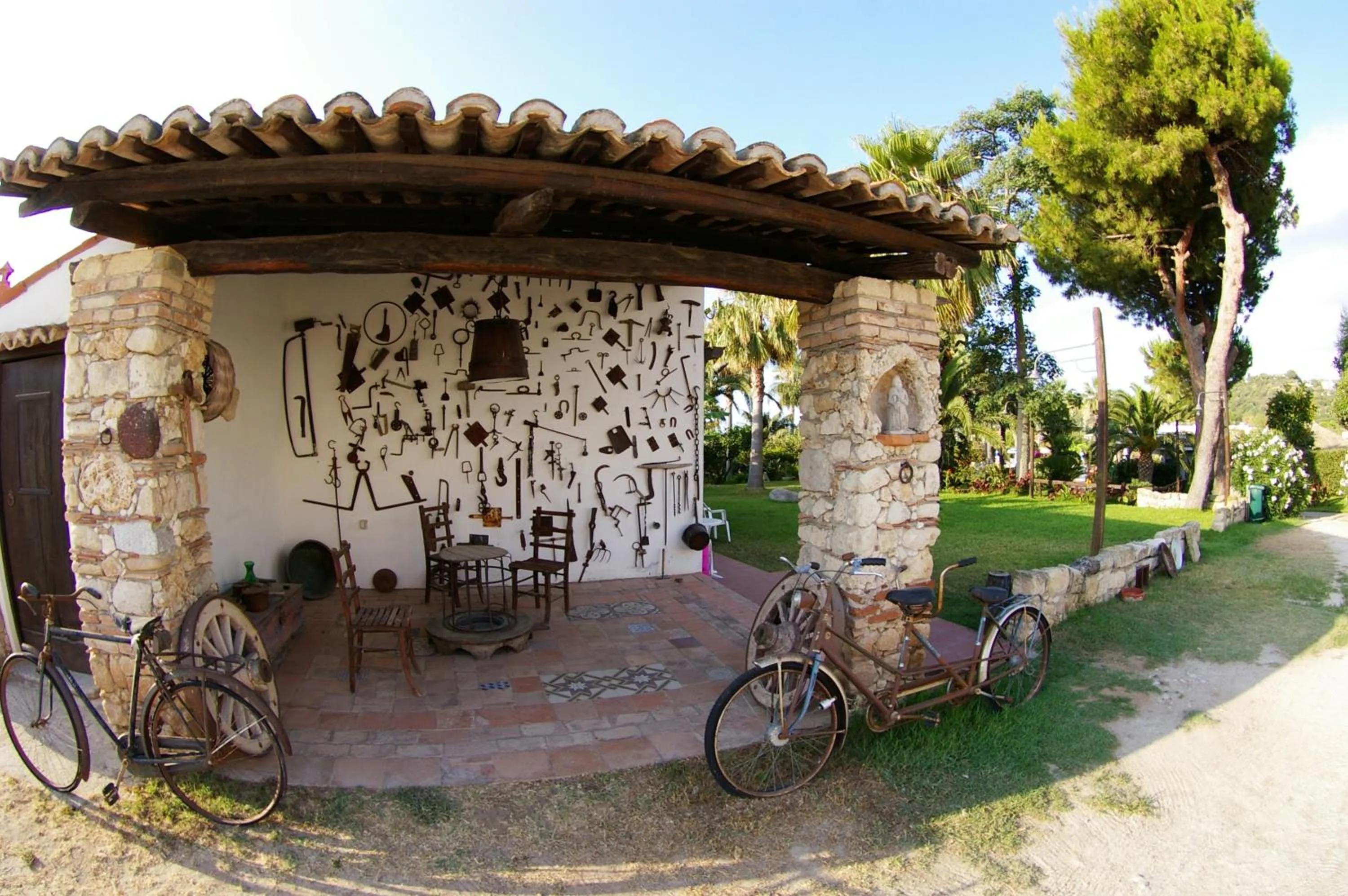 Patio in Hotel Residence Costa Azzurra