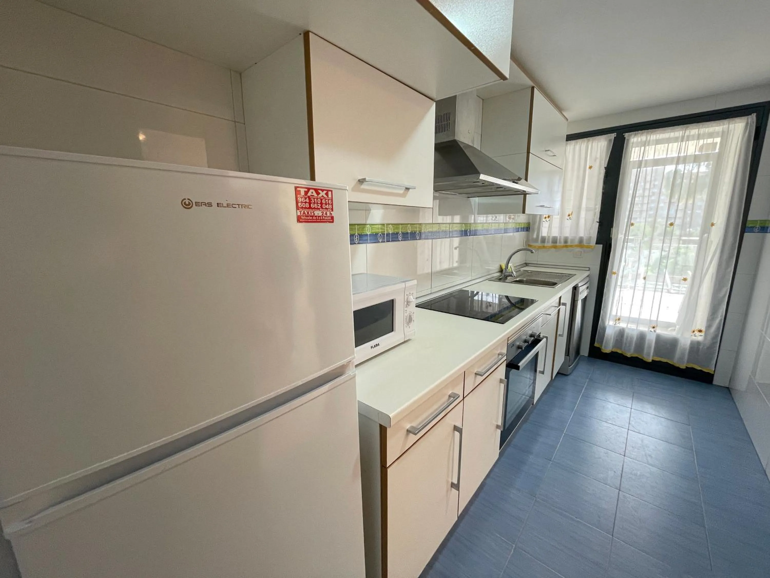 Kitchen or kitchenette in Oropesa Ciudad de Vacaciones 3000