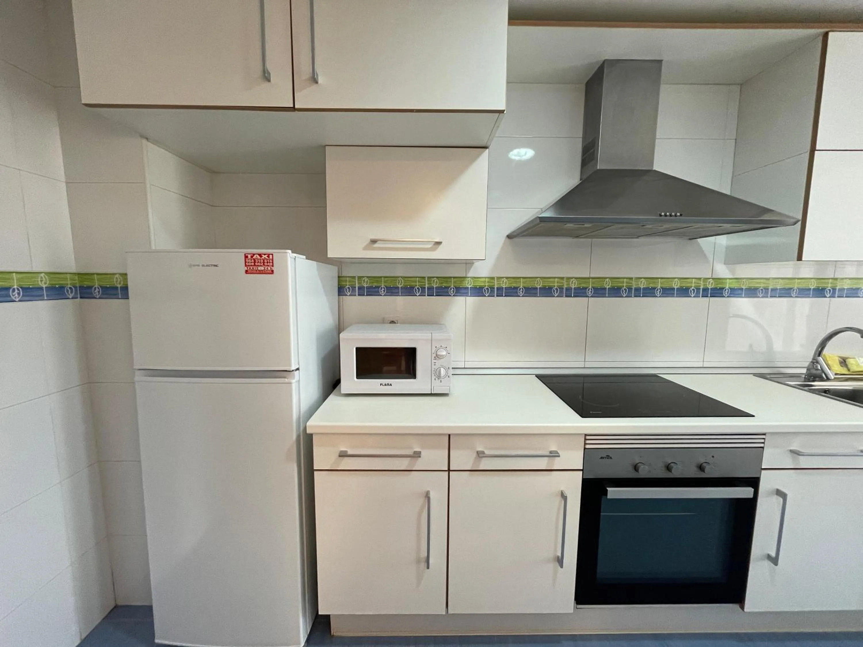 Kitchen or kitchenette in Oropesa Ciudad de Vacaciones 3000