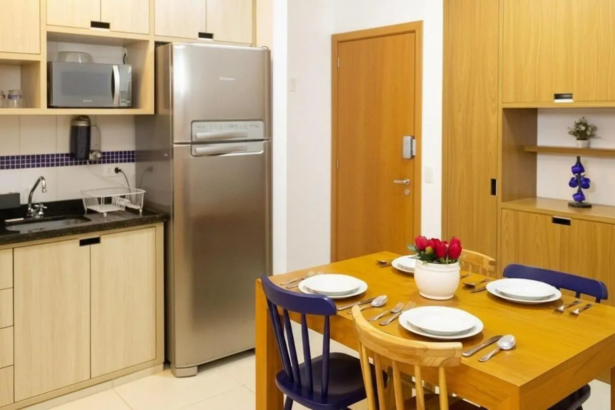Two-Bedroom Apartment in Apê Família - "home office" na praia