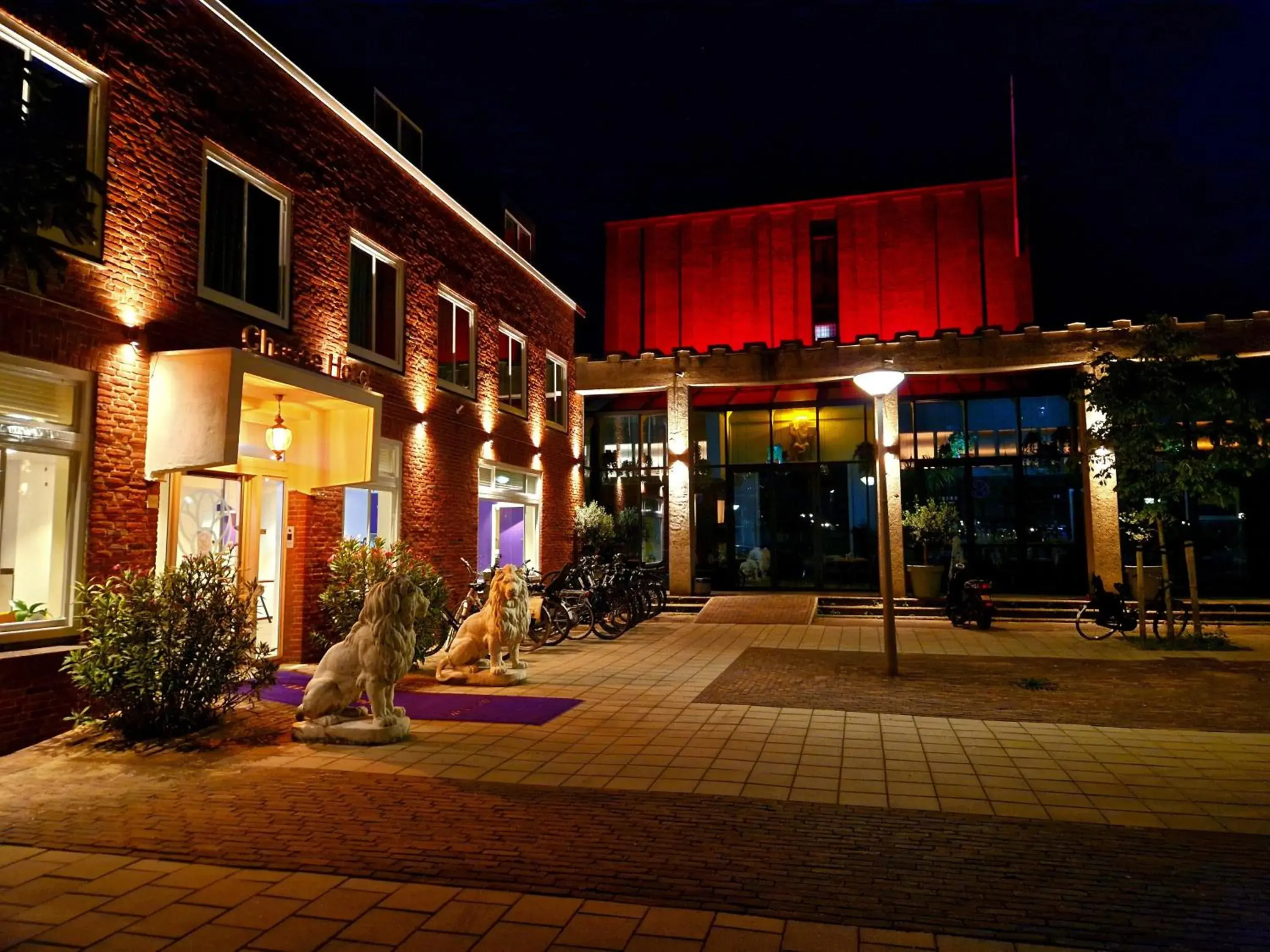 Property building in Chassé Hotel Residency Property building in Chassé Hotel Residency