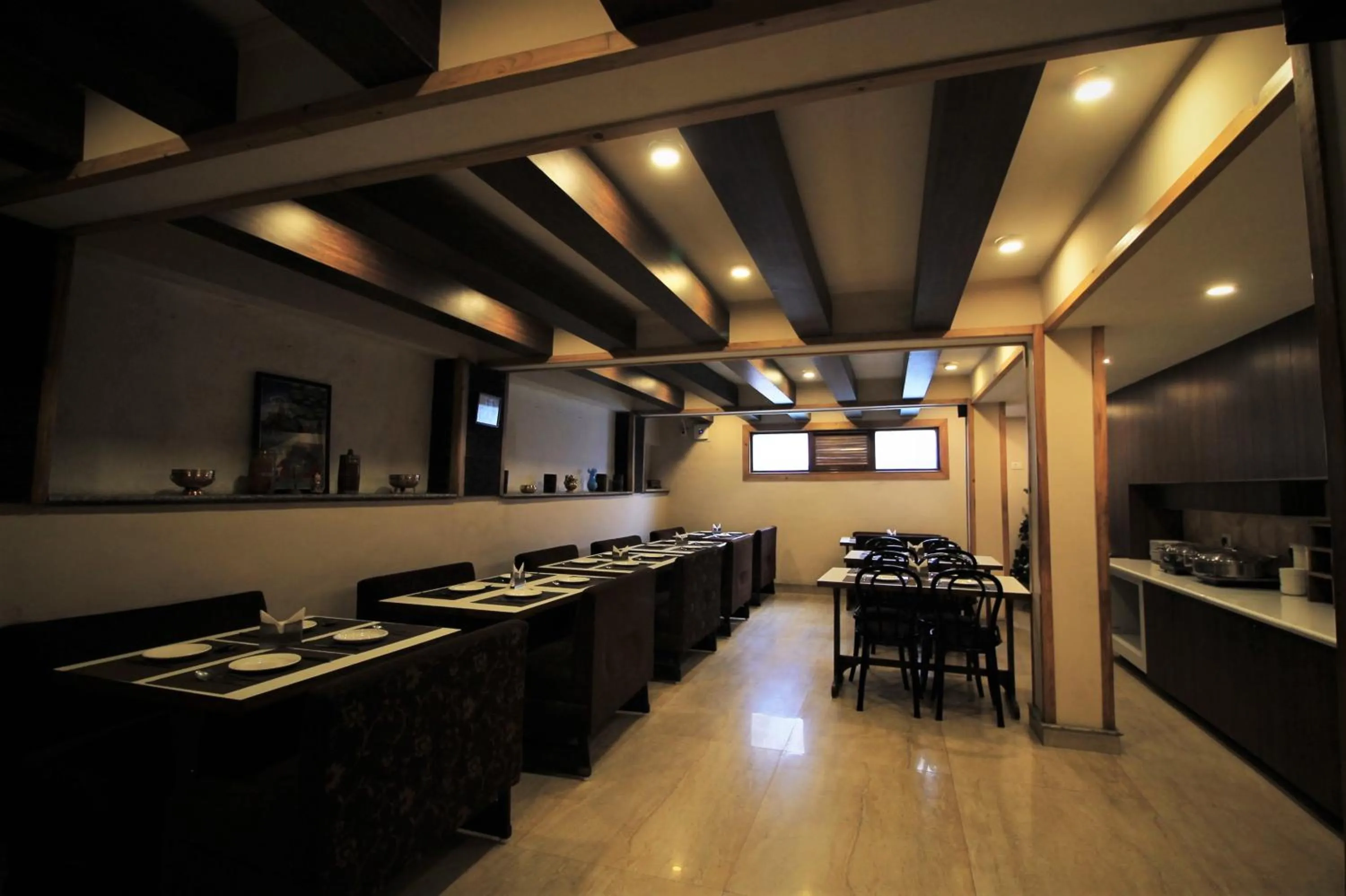 Restaurant/places to eat in Orchid Lords Eco Inn Gangtok