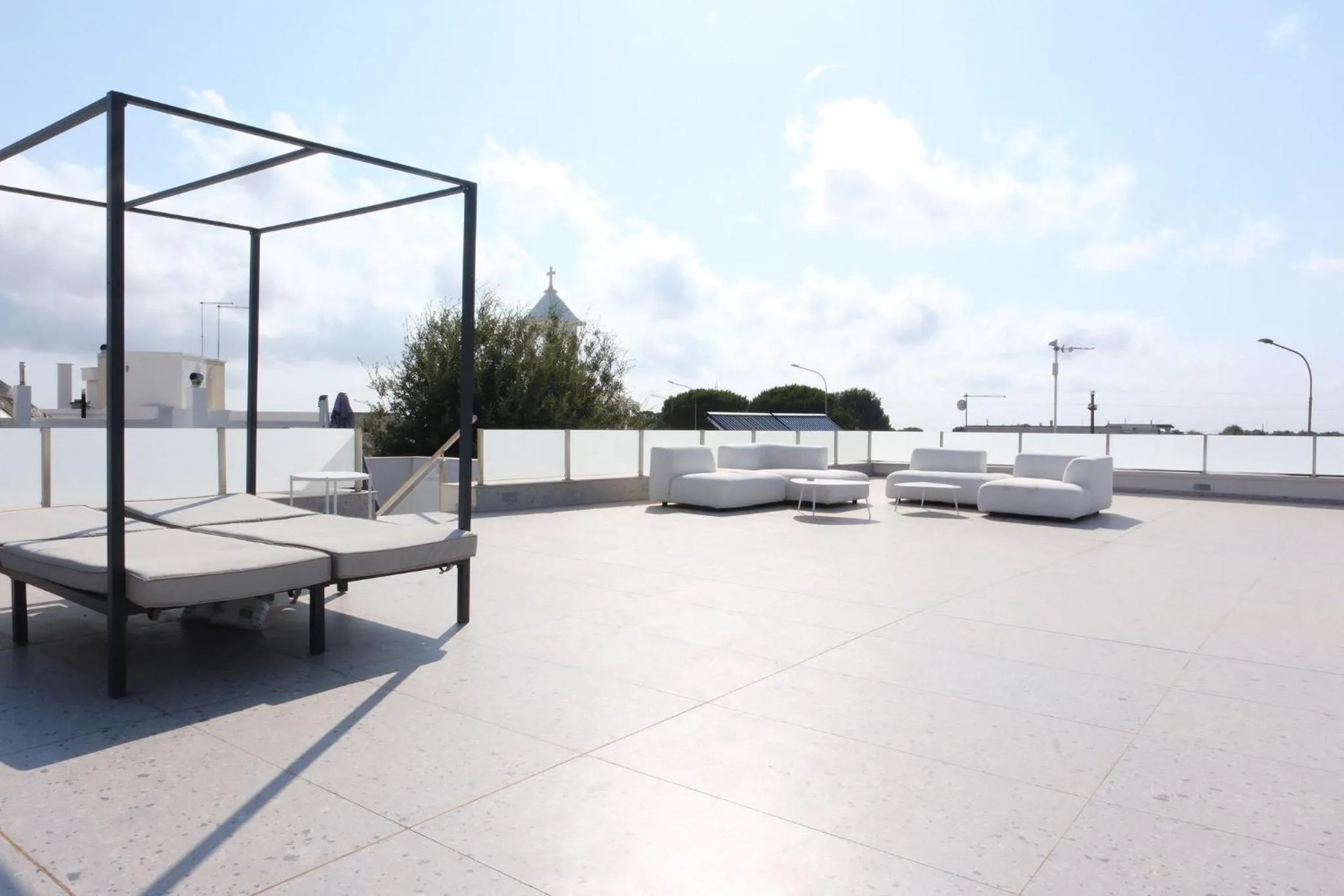 Lisetta Gardens Boutique & Suites