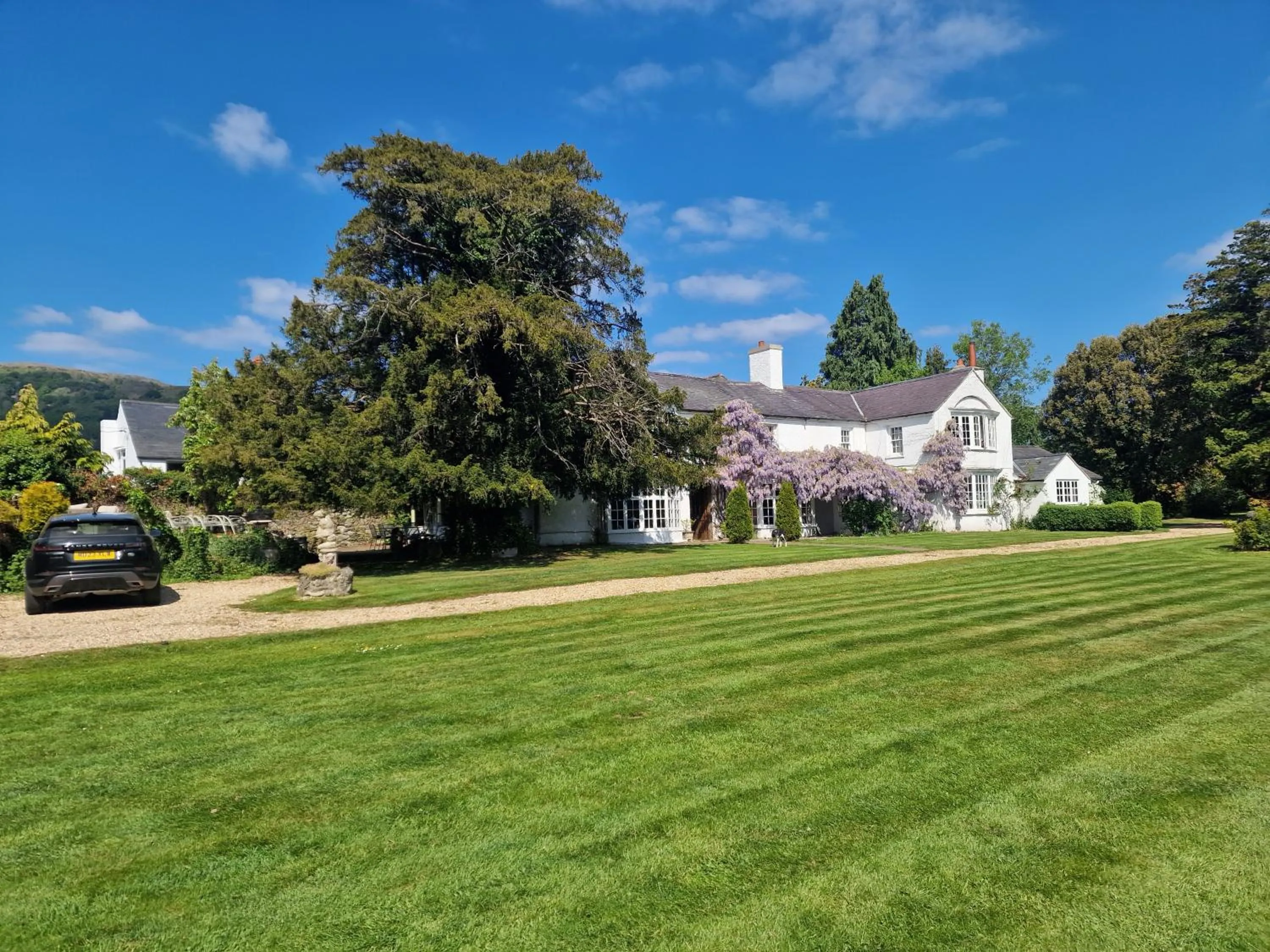 Property building in Glyn Isa Country House luxury self catering accommodation