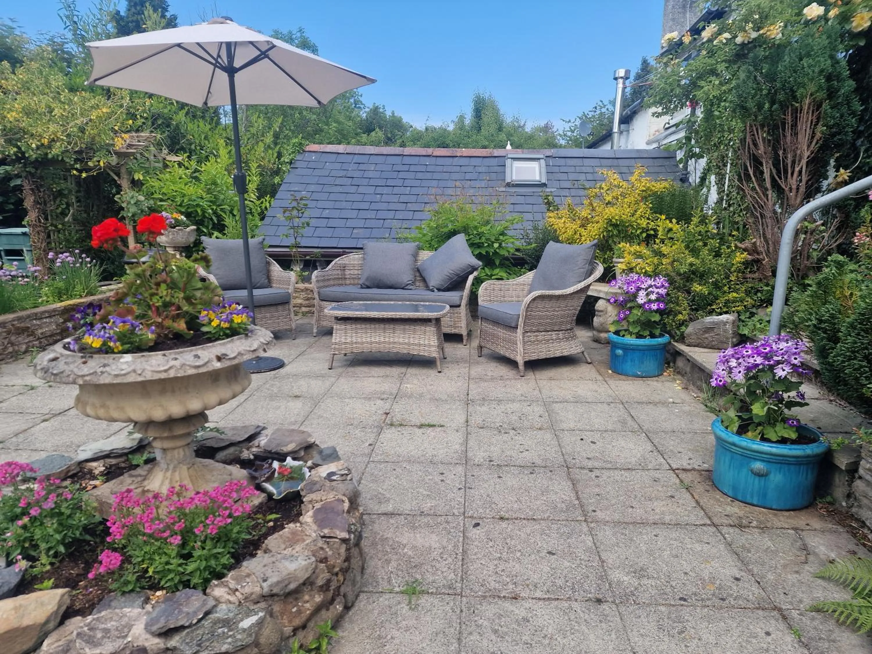 Patio in Glyn Isa Country House luxury self catering accommodation