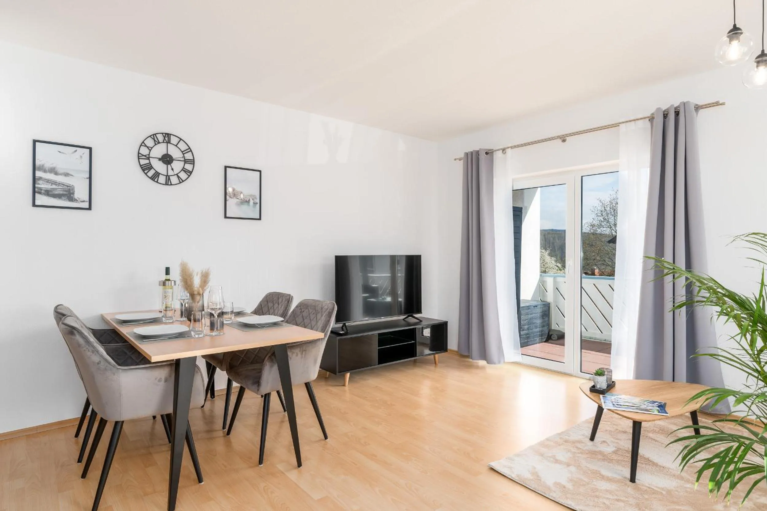 Harmony: Edersee Apartment – Sperrmauer – Lounge